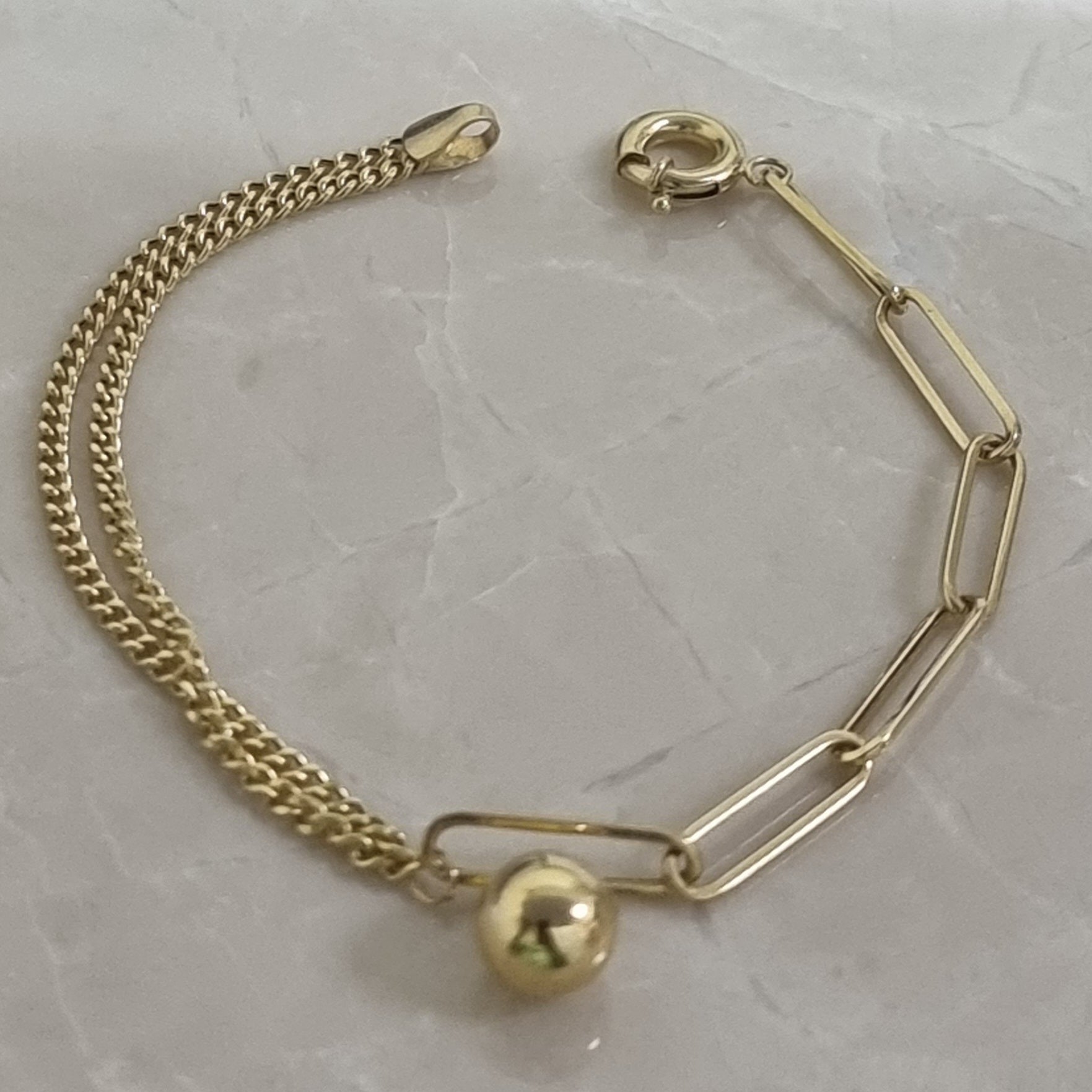 18K Pure Gold Elegant Hanging Ball Bracelet