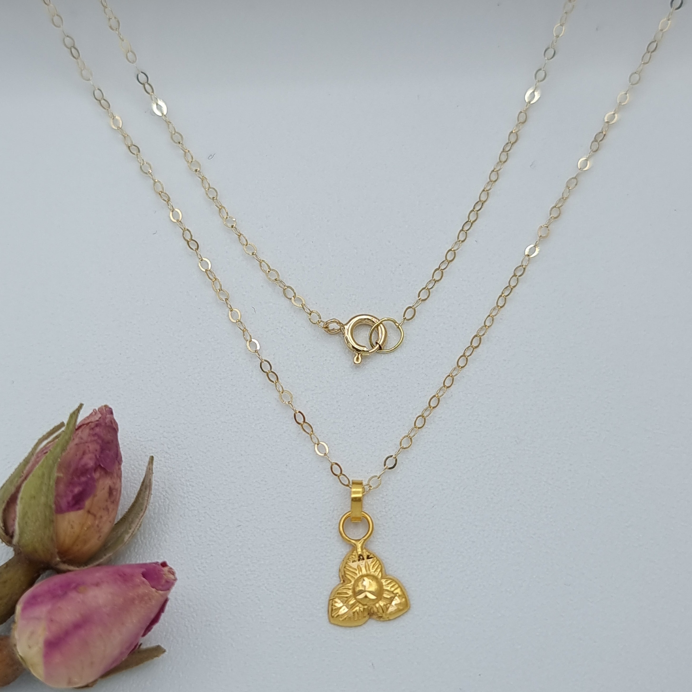 18K Pure Gold Fine Flower Necklace