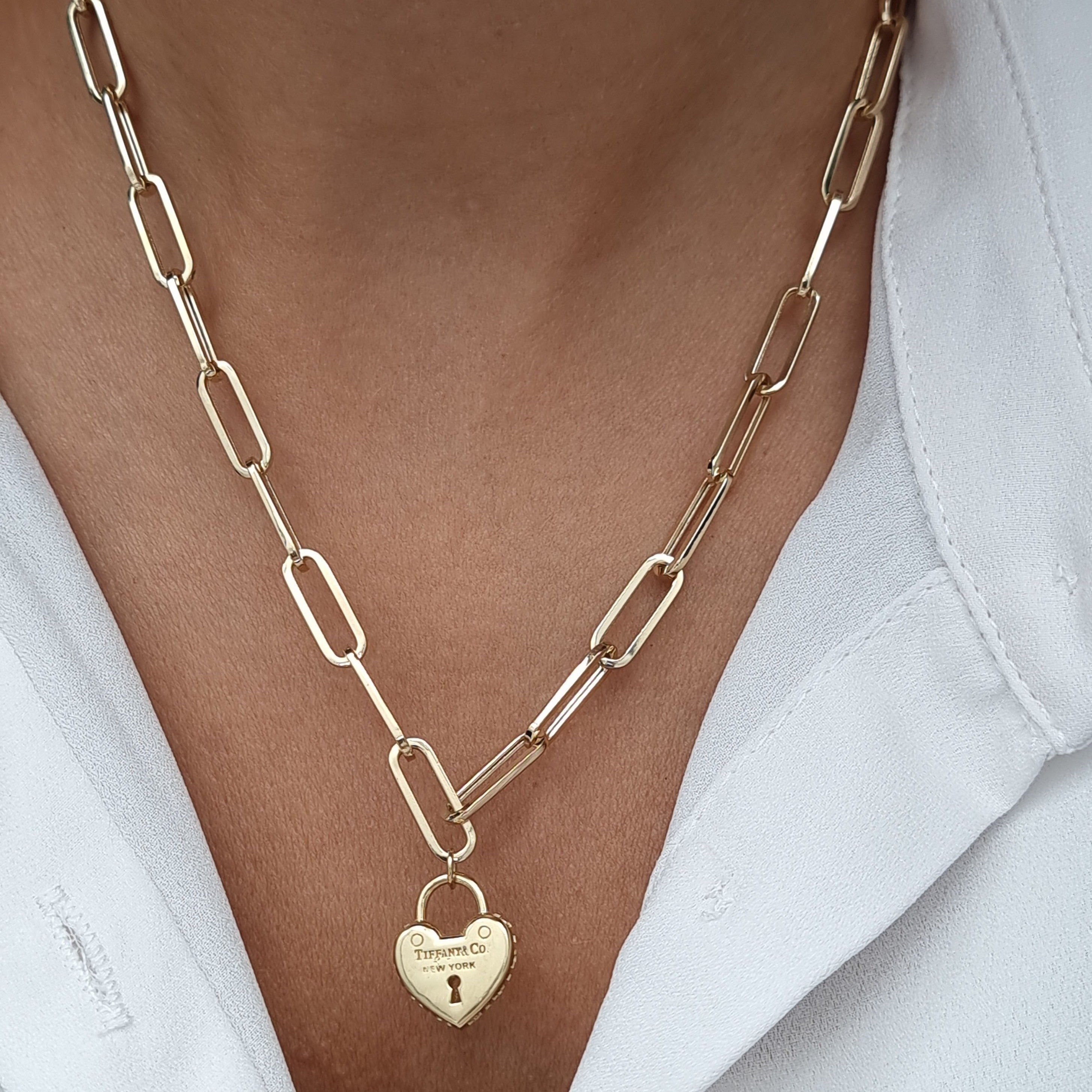 18K Pure Gold Elegant Heart Lock Link Necklace