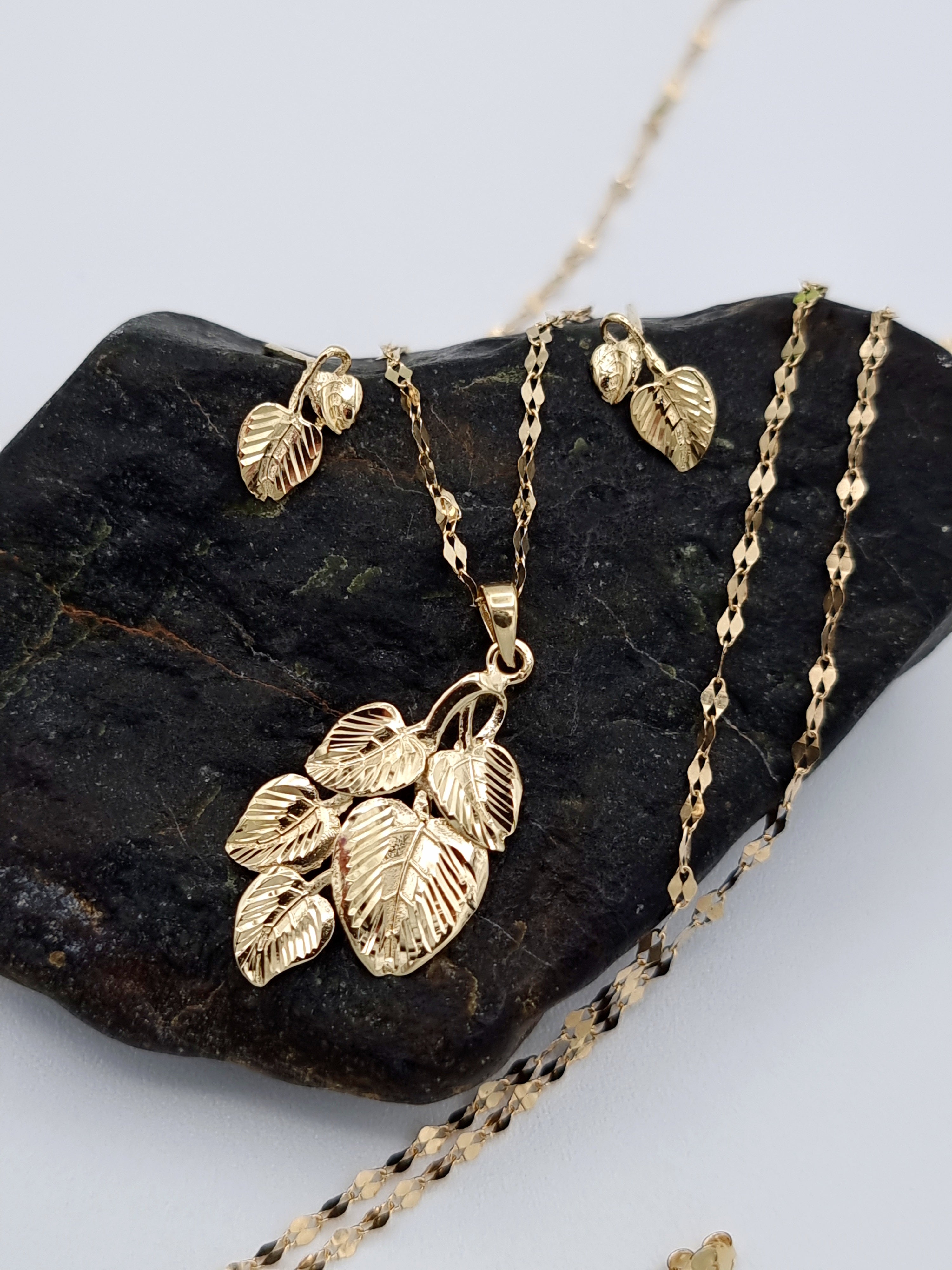 18K Pure Gold Leaf Design Jewelry Set