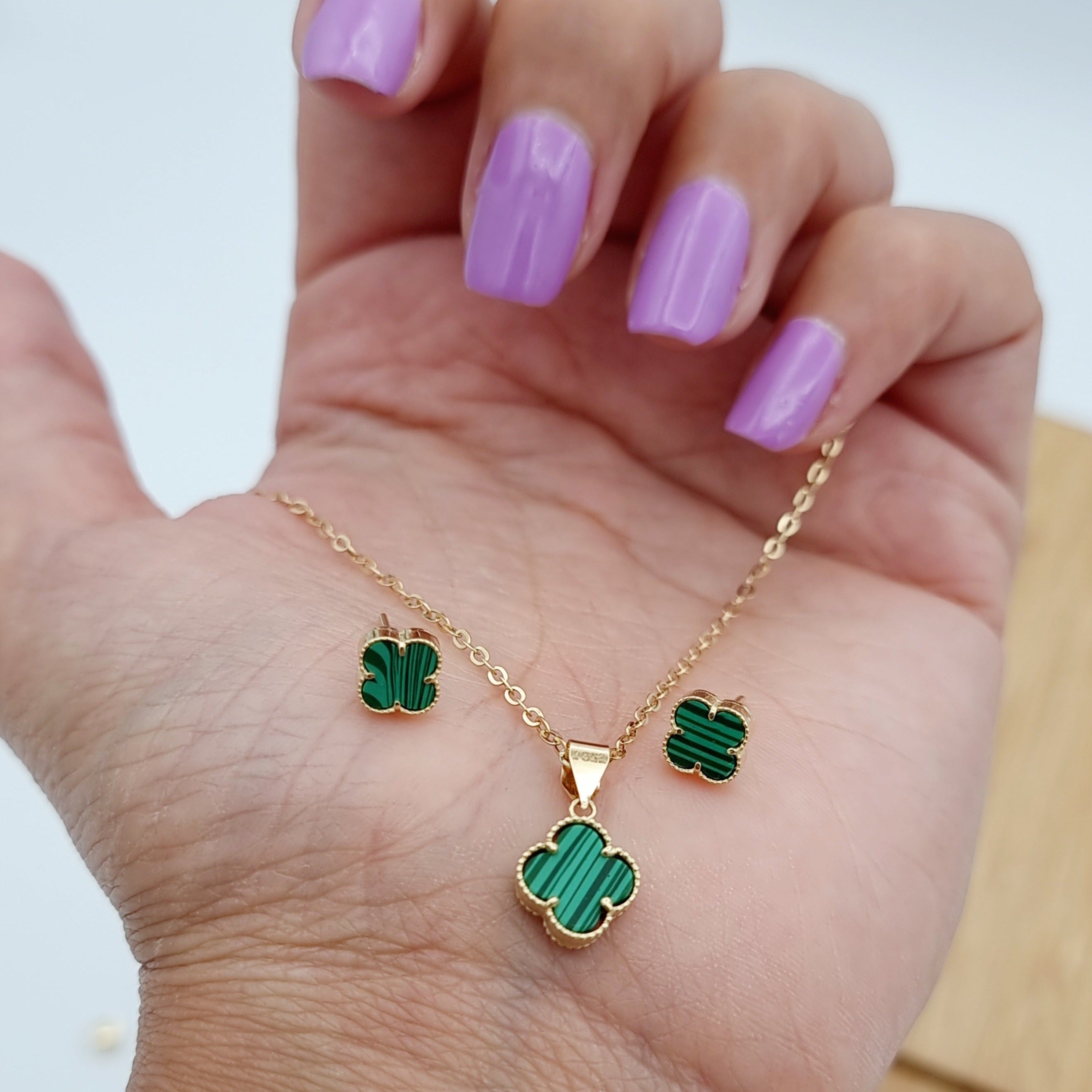 18K Pure Gold V.C Green Jewelry Set