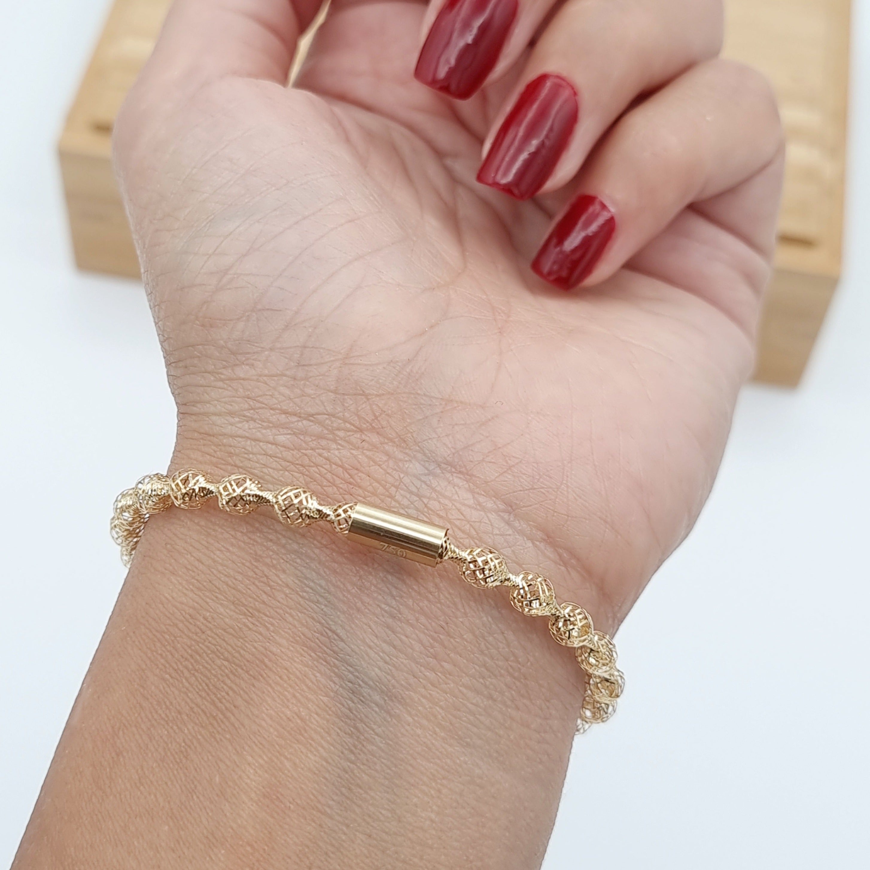 18K Pure Gold Elastic Net Ball Bangle