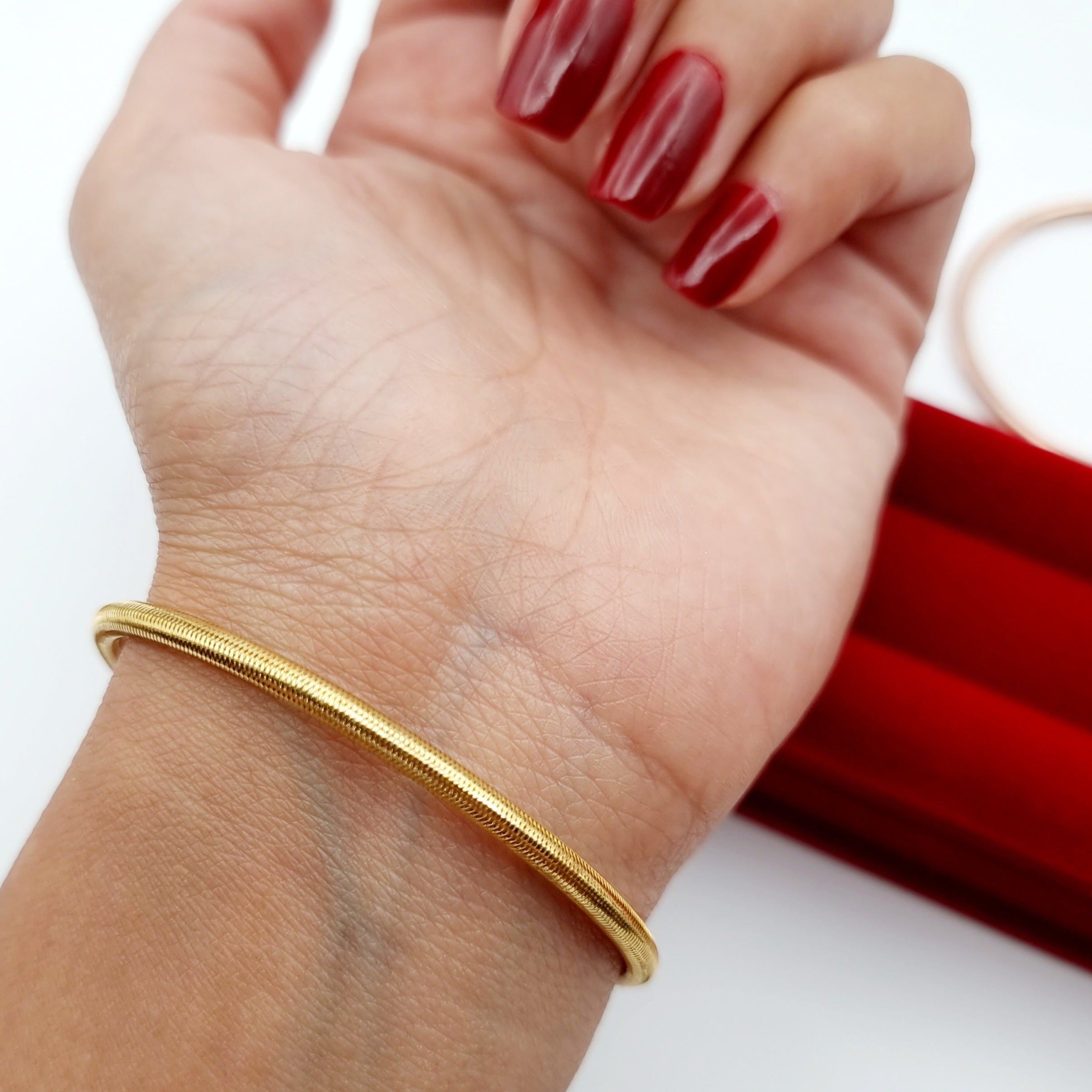 18K Pure Gold Elastic Bangle