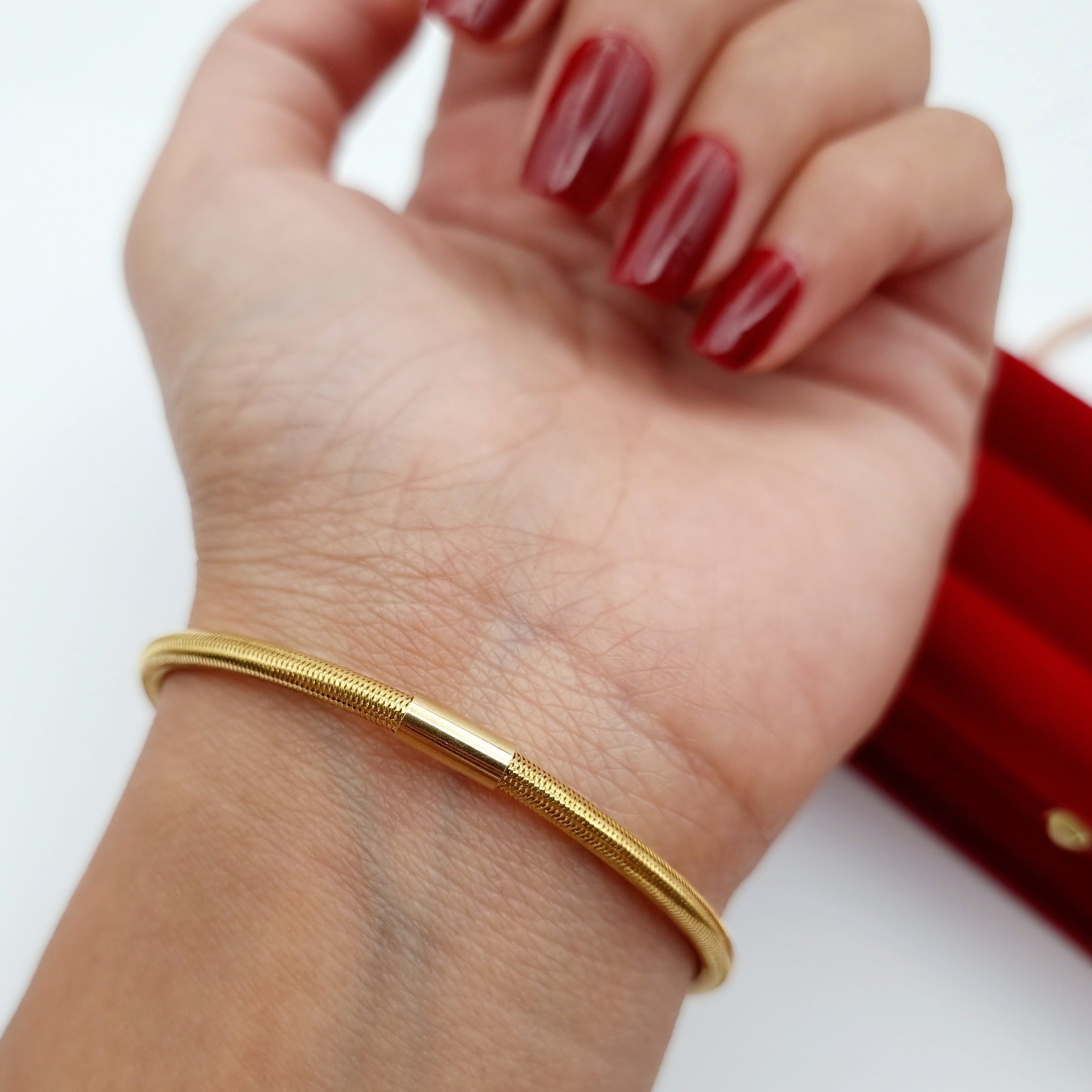 18K Pure Gold Elastic Bangle