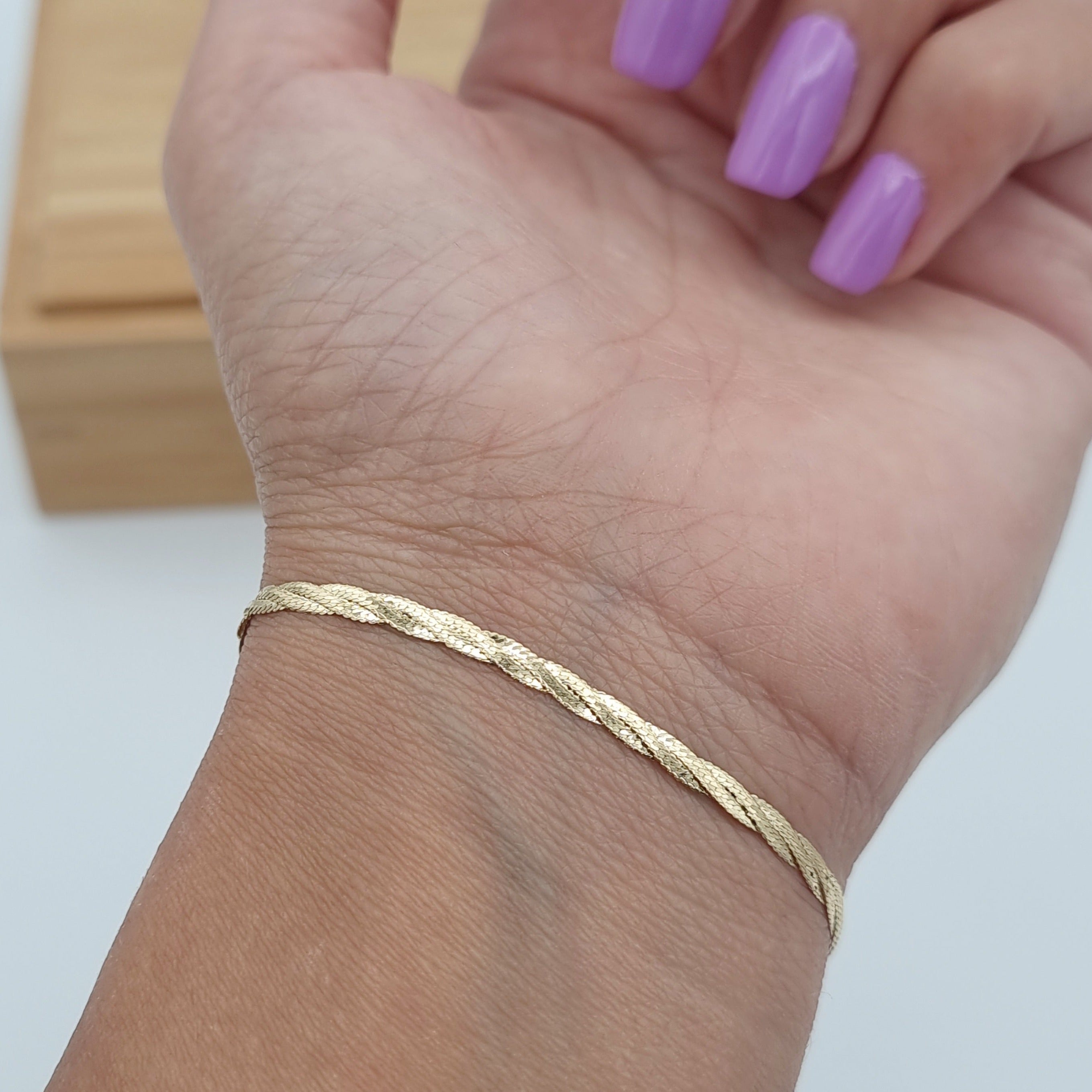 18K Pure Gold Twisted Flat Bracelet