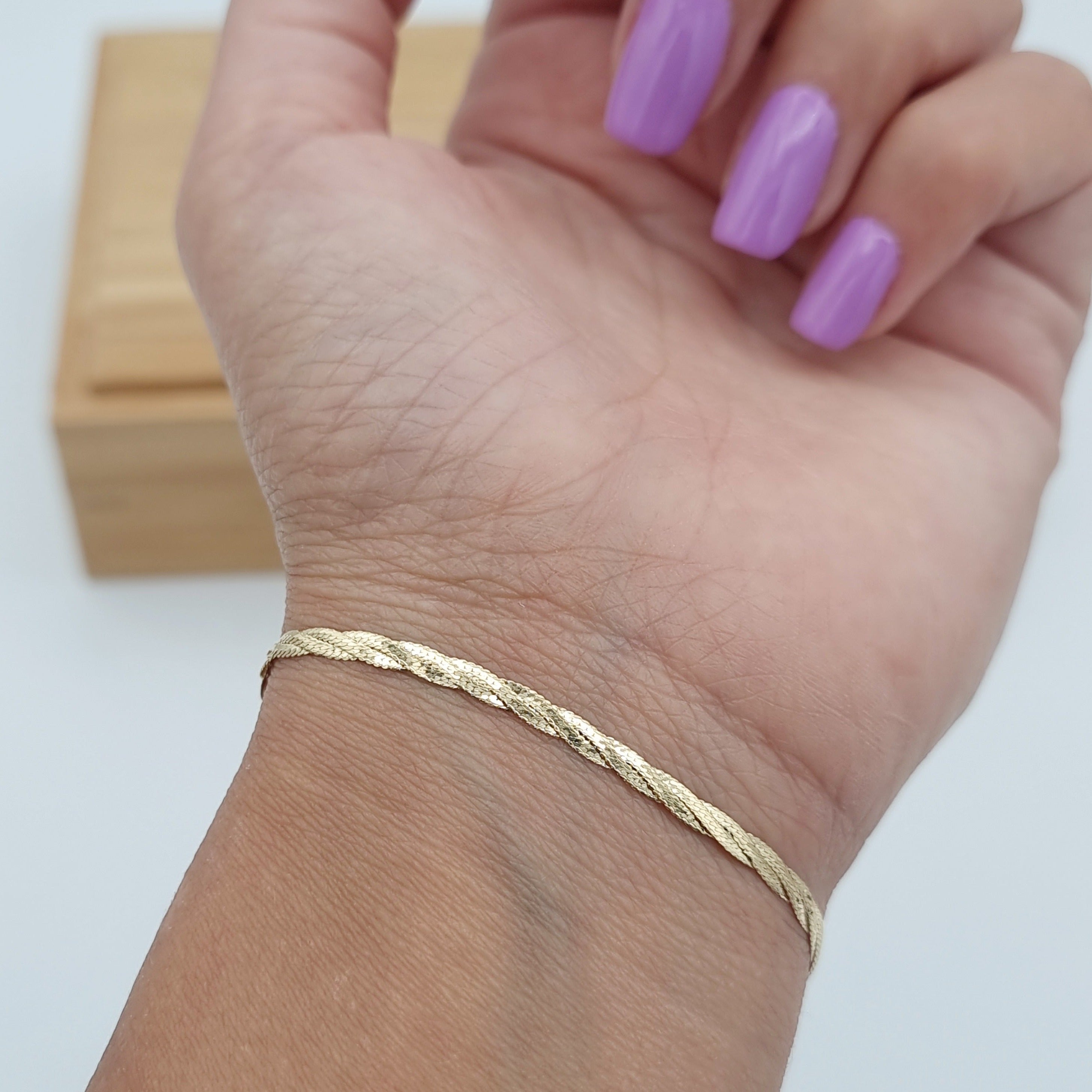 18K Pure Gold Twisted Flat Bracelet