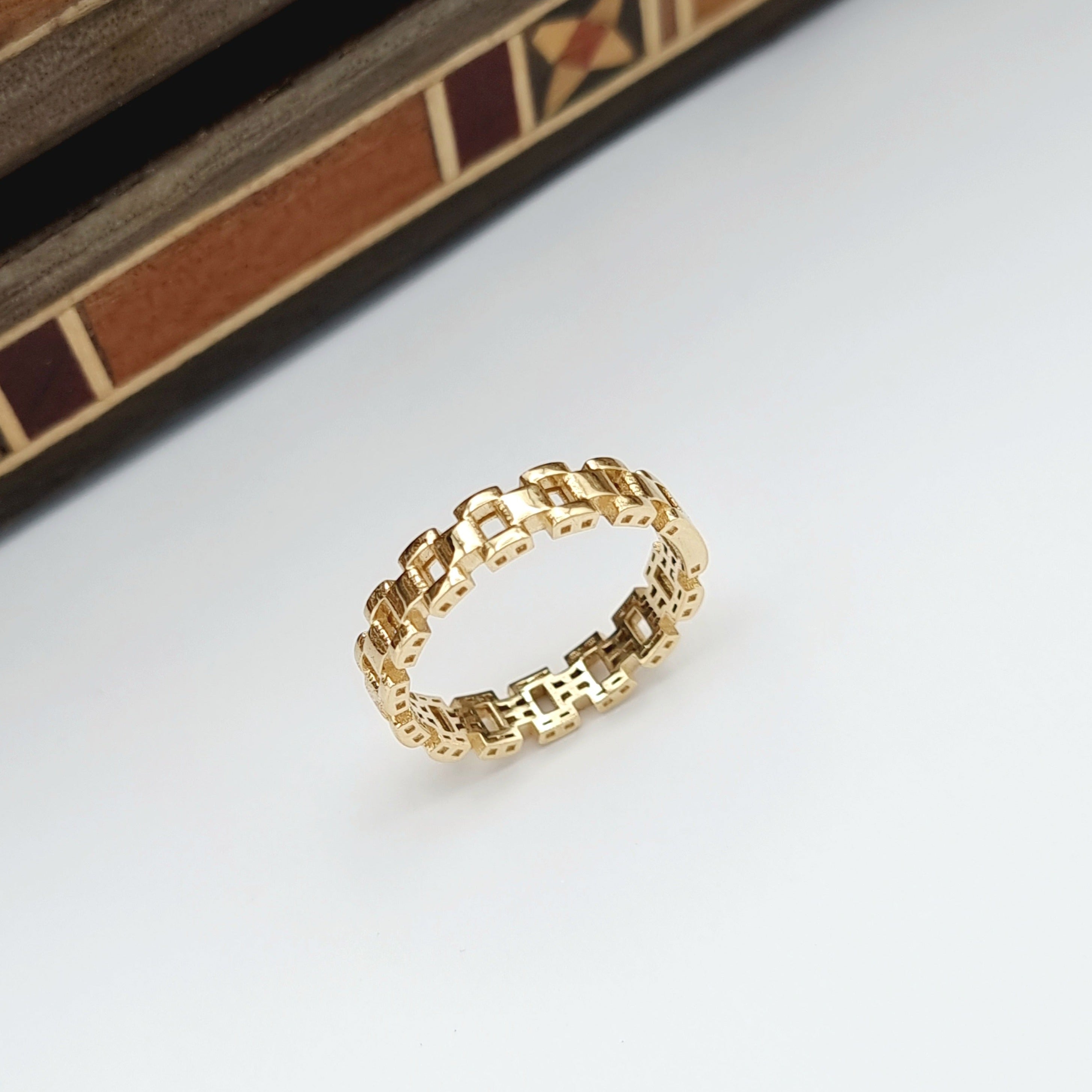 18K Pure Gold Belt Linked Ring