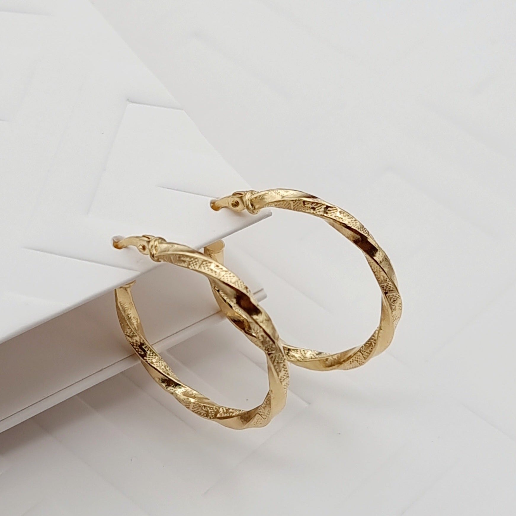 18K Pure Gold Round Twisted Earring Set