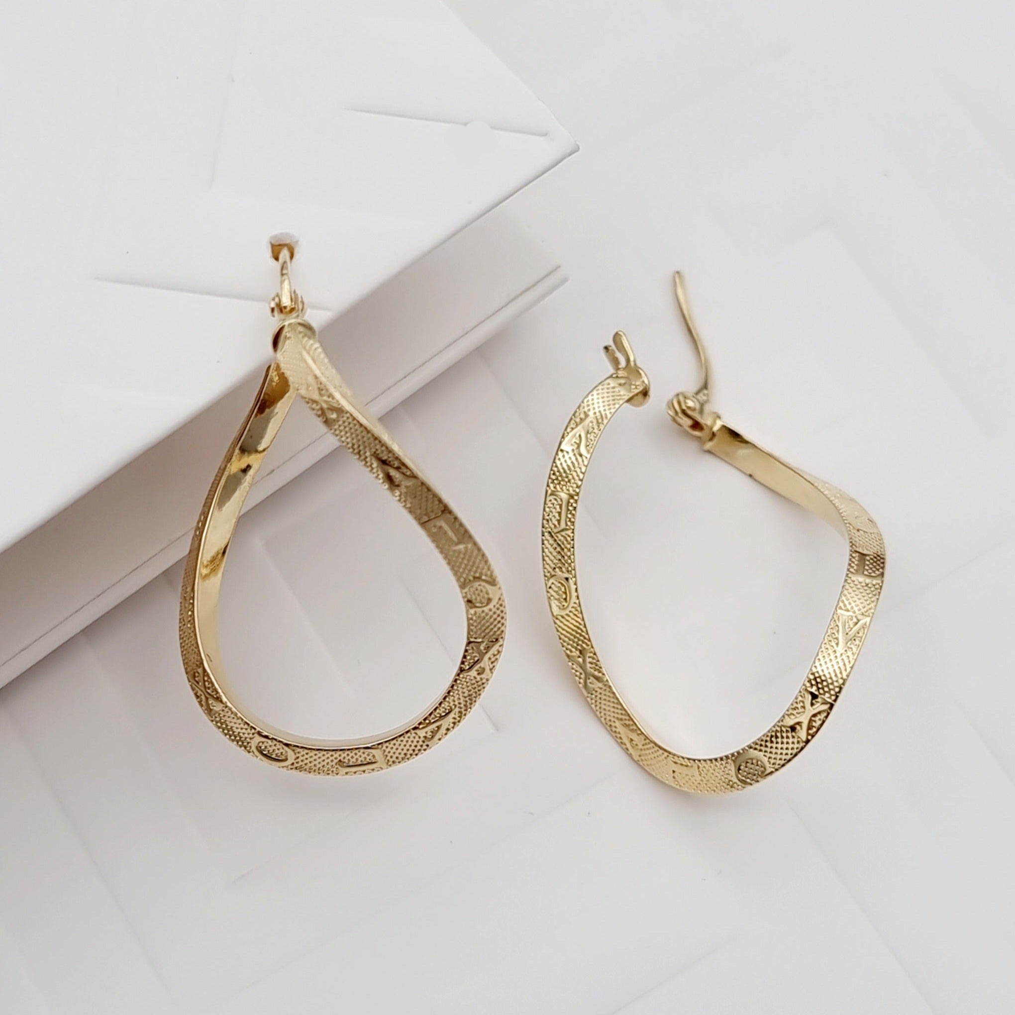 18K Pure Gold Twisted Earring Set