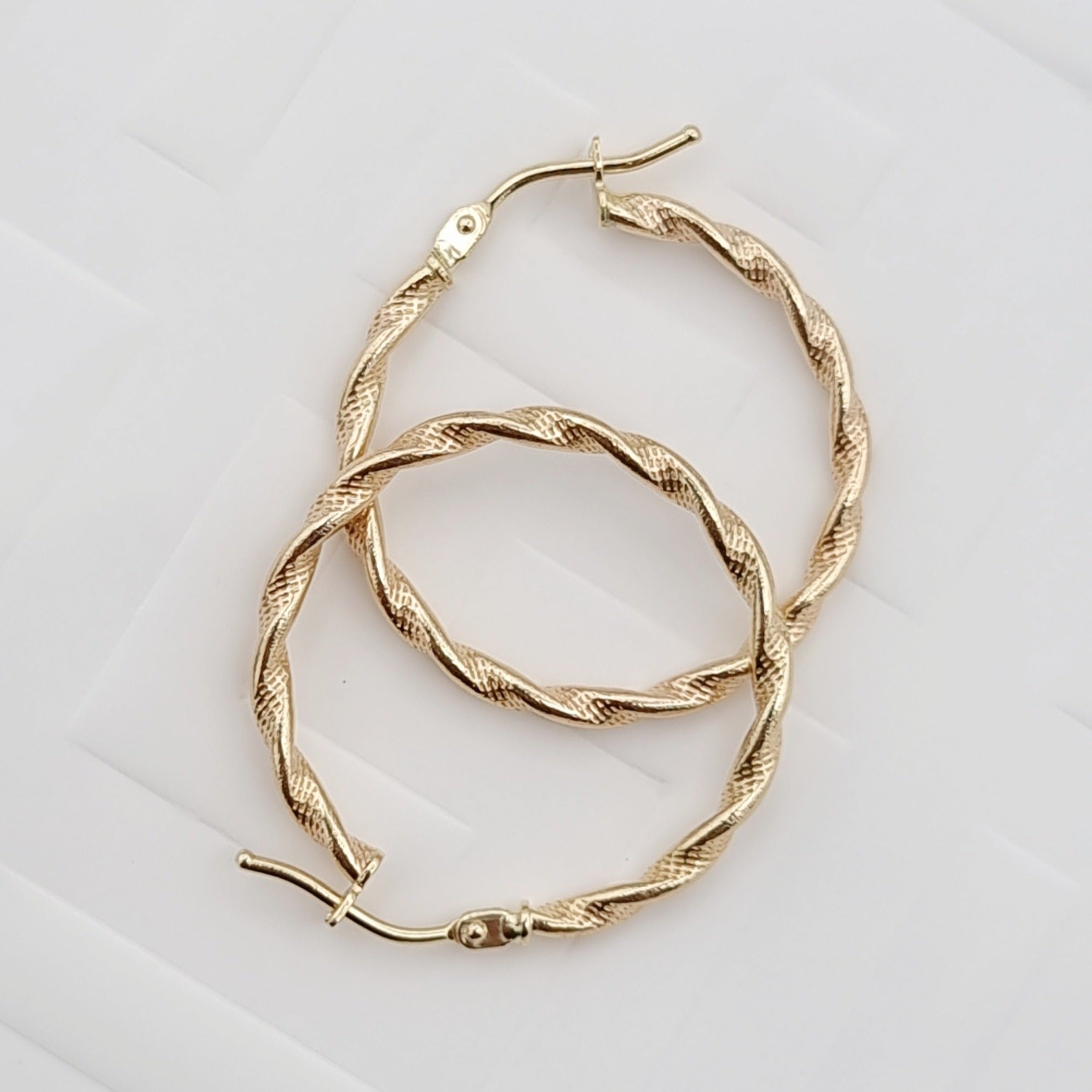 18K Pure Gold Twisted Round Hoop Earring Set