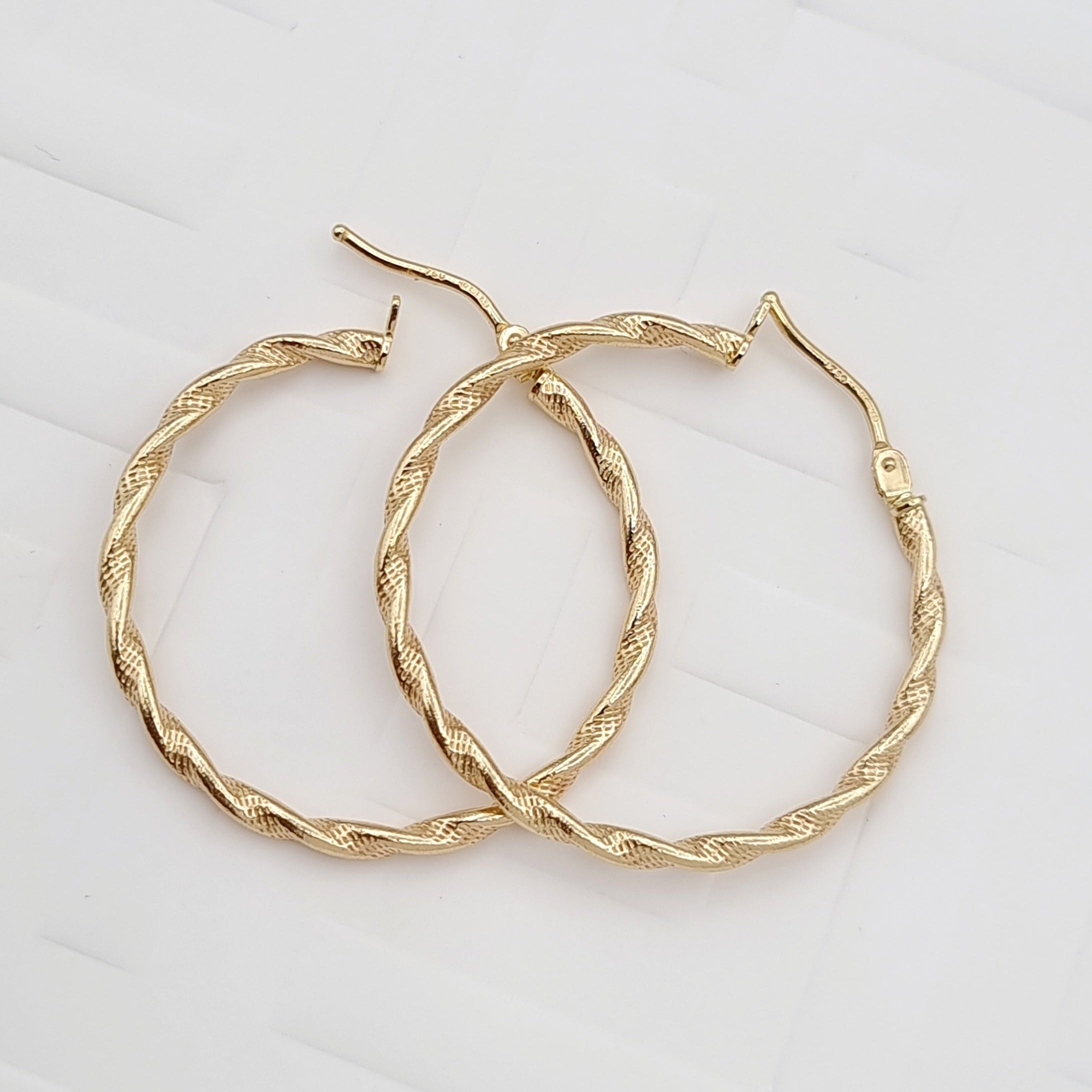 18K Pure Gold Twisted Round Hoop Earring Set