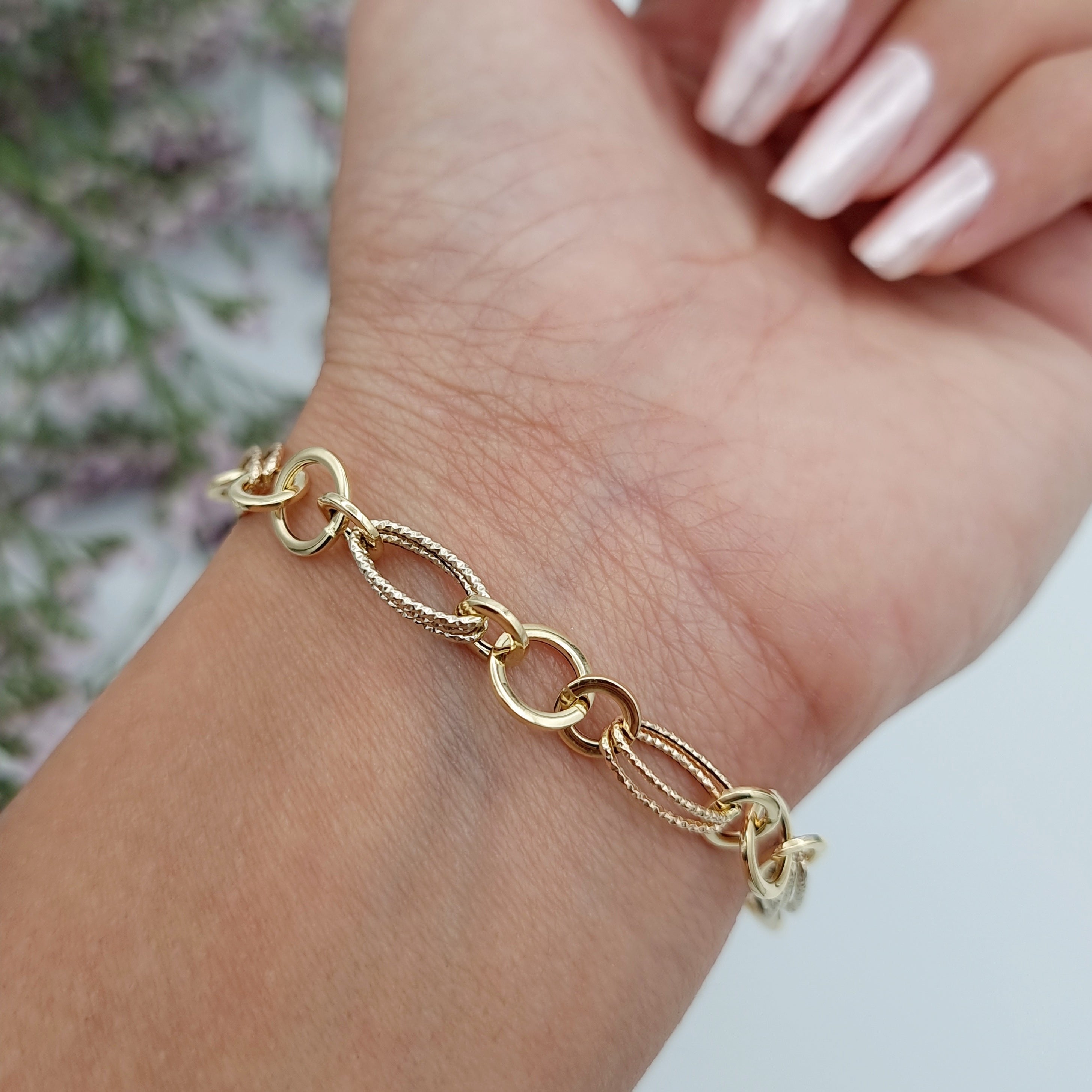 18K Pure Gold Elegant Linked Bracelet