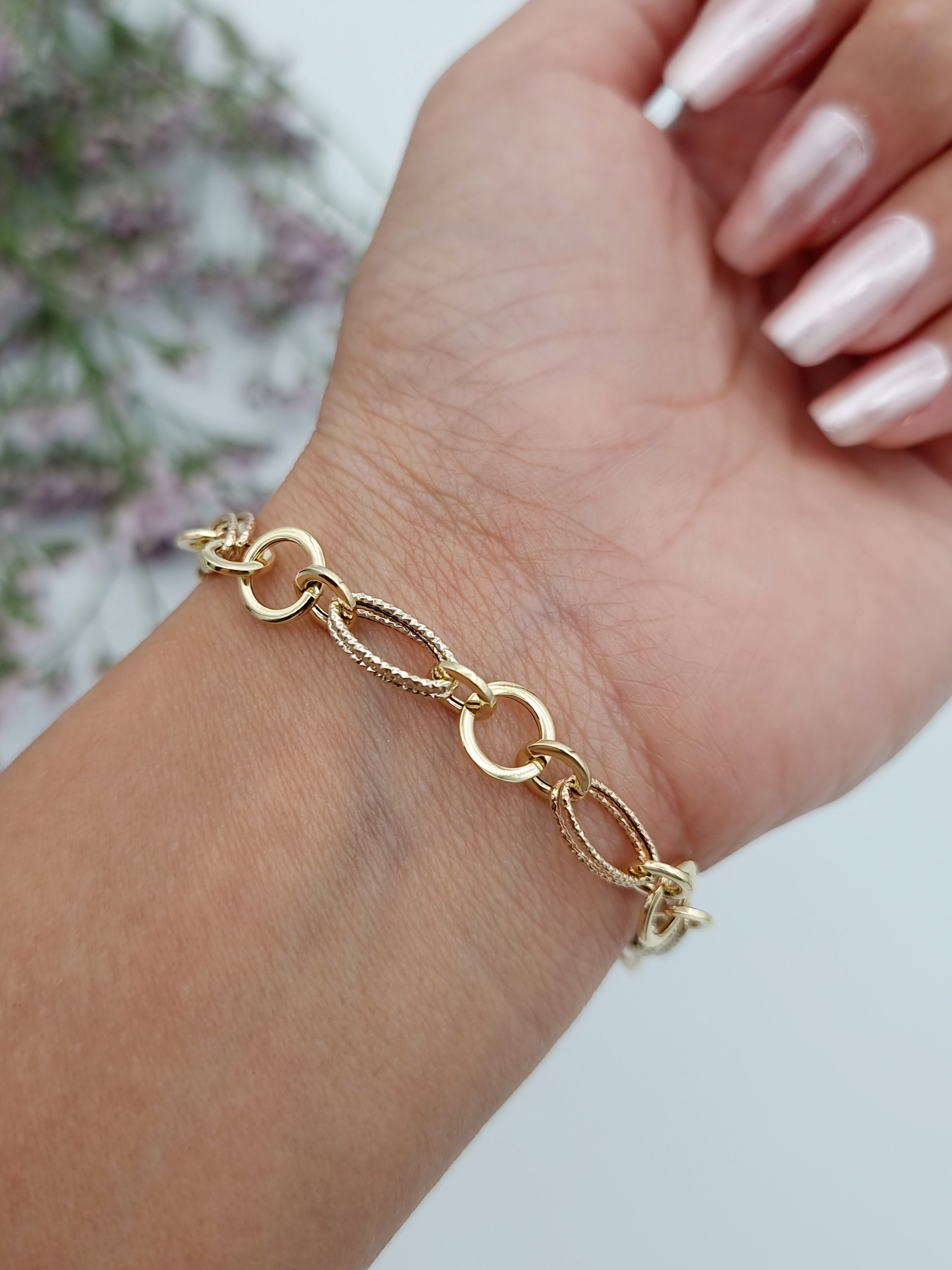 18K Pure Gold Elegant Linked Bracelet