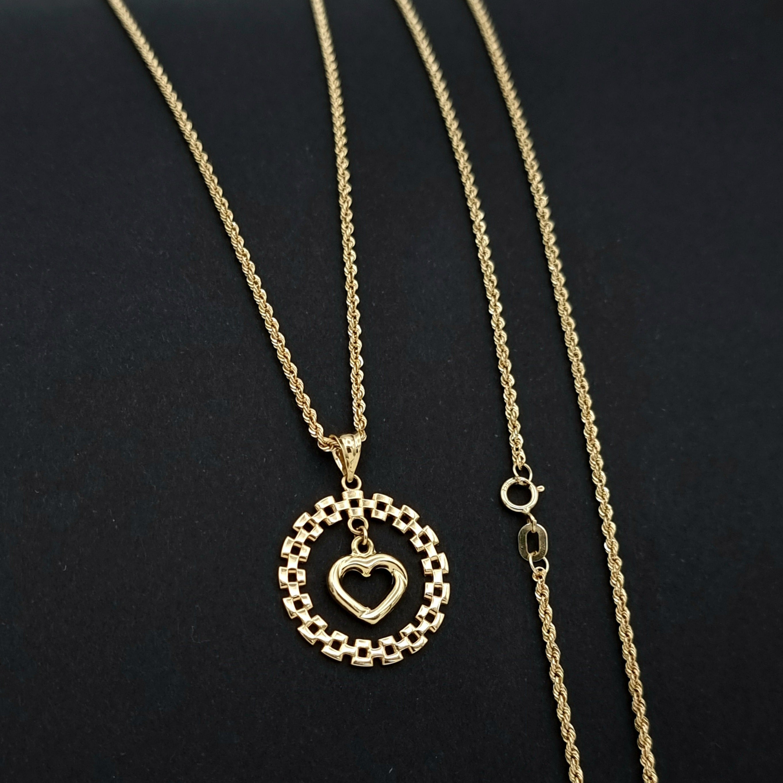 18K Pure Gold Round Heart Necklace