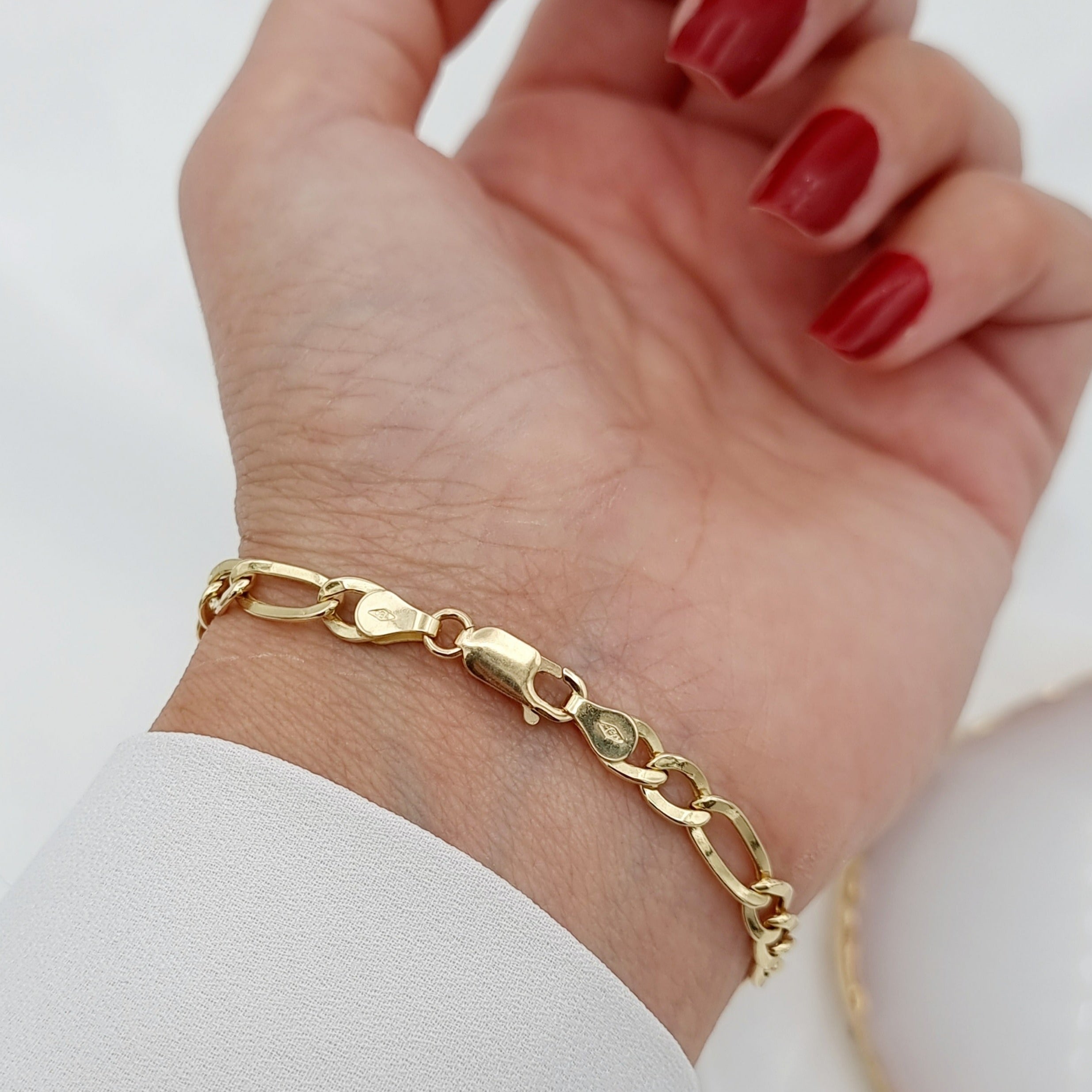 18K Pure Gold Elegant Linked Bracelet