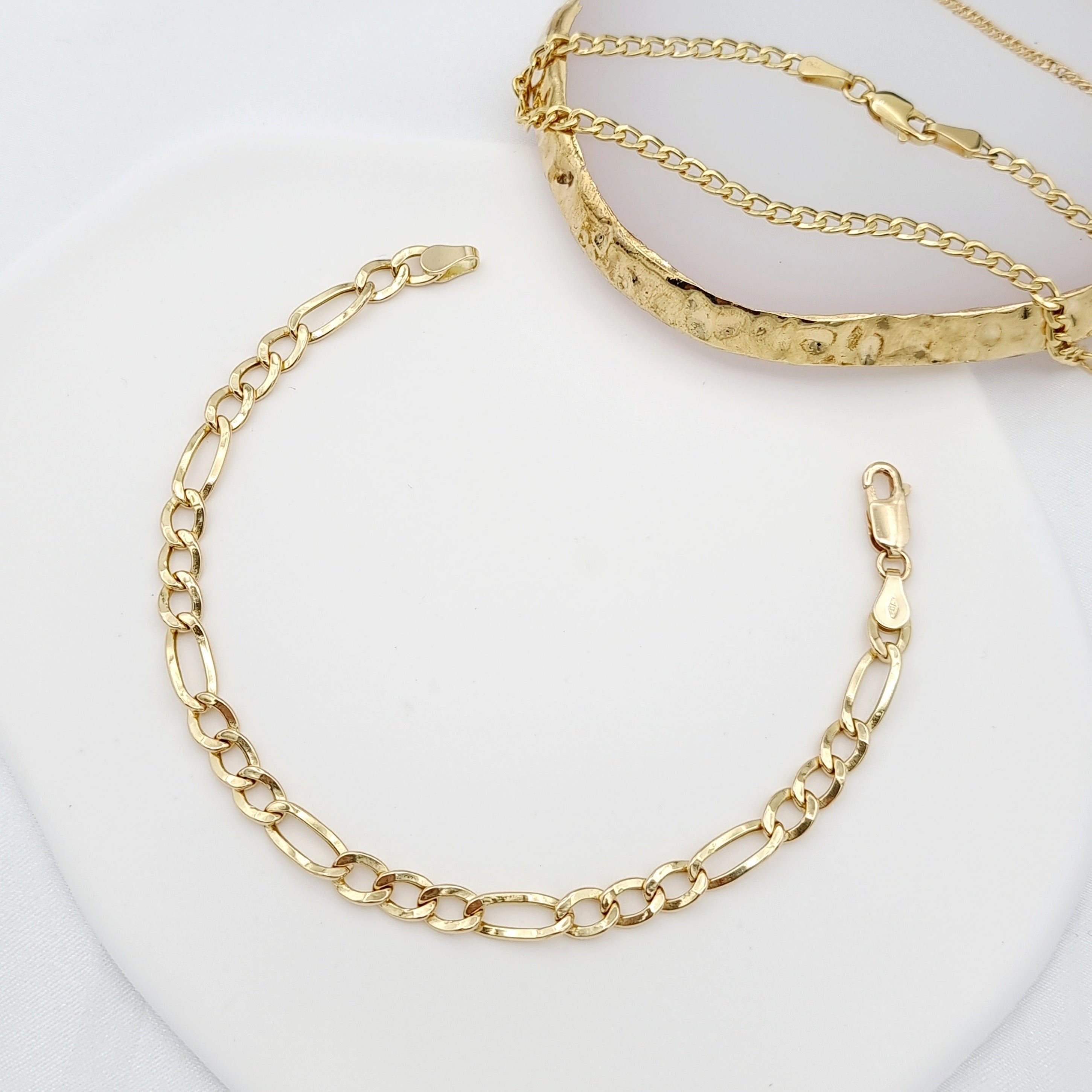 18K Pure Gold Elegant Linked Bracelet