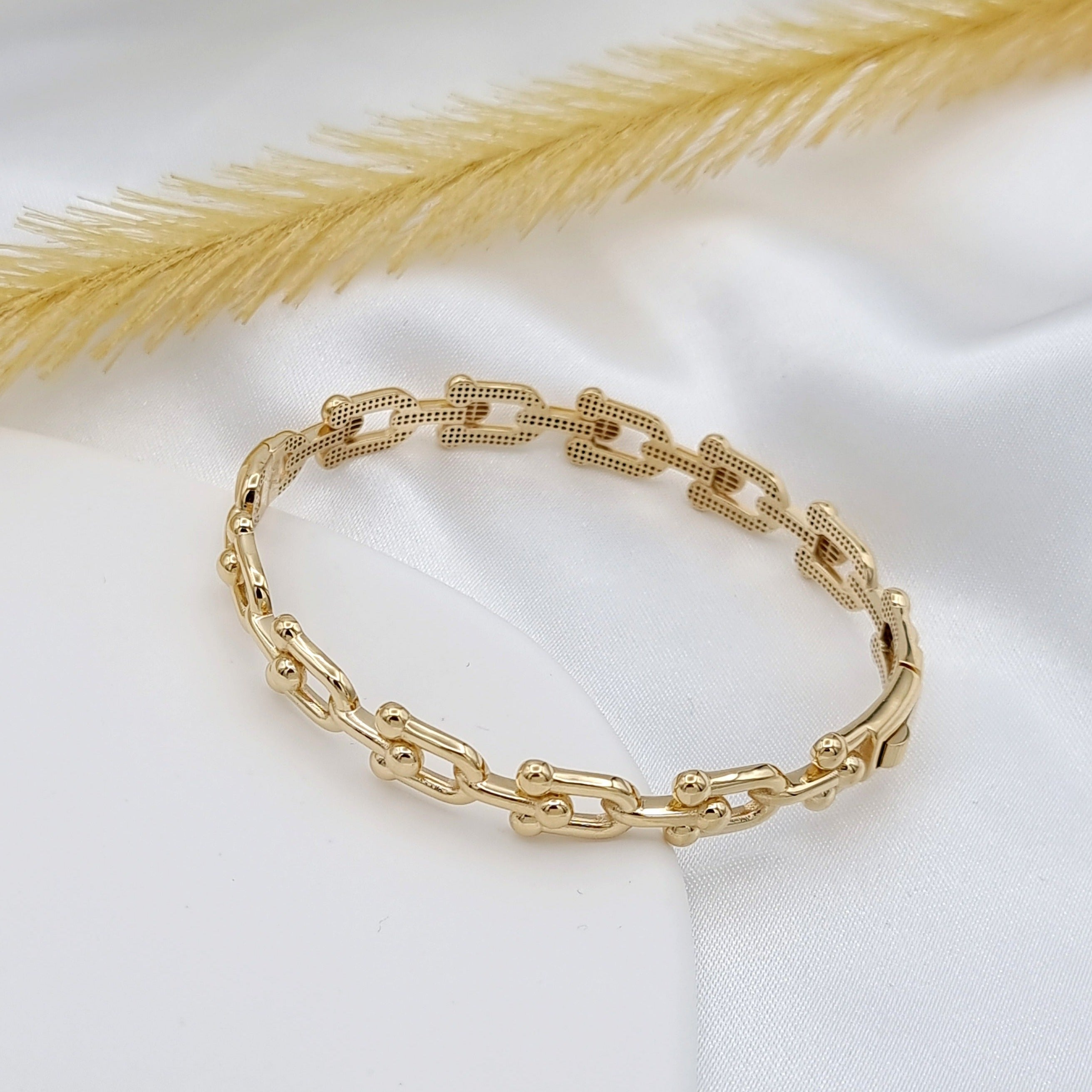 18K Pure Gold U-Link Bangle