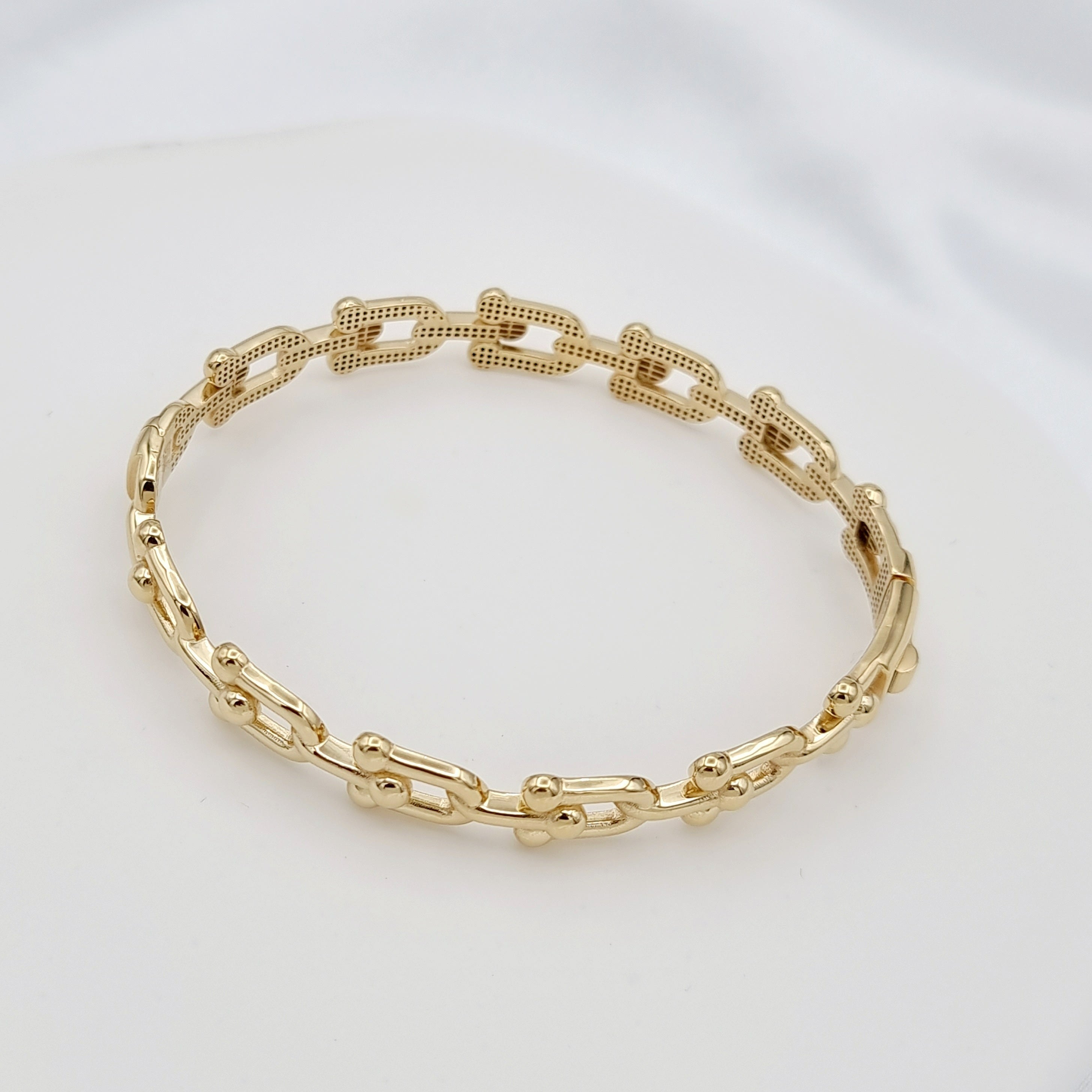 18K Pure Gold U-Link Bangle