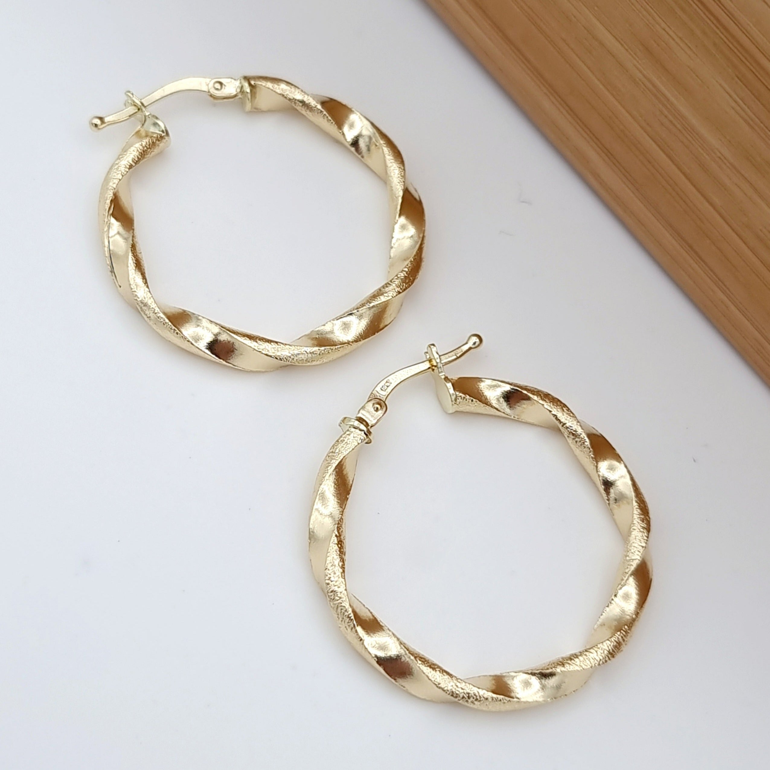 18K Pure Gold Twisted Round Earring Set