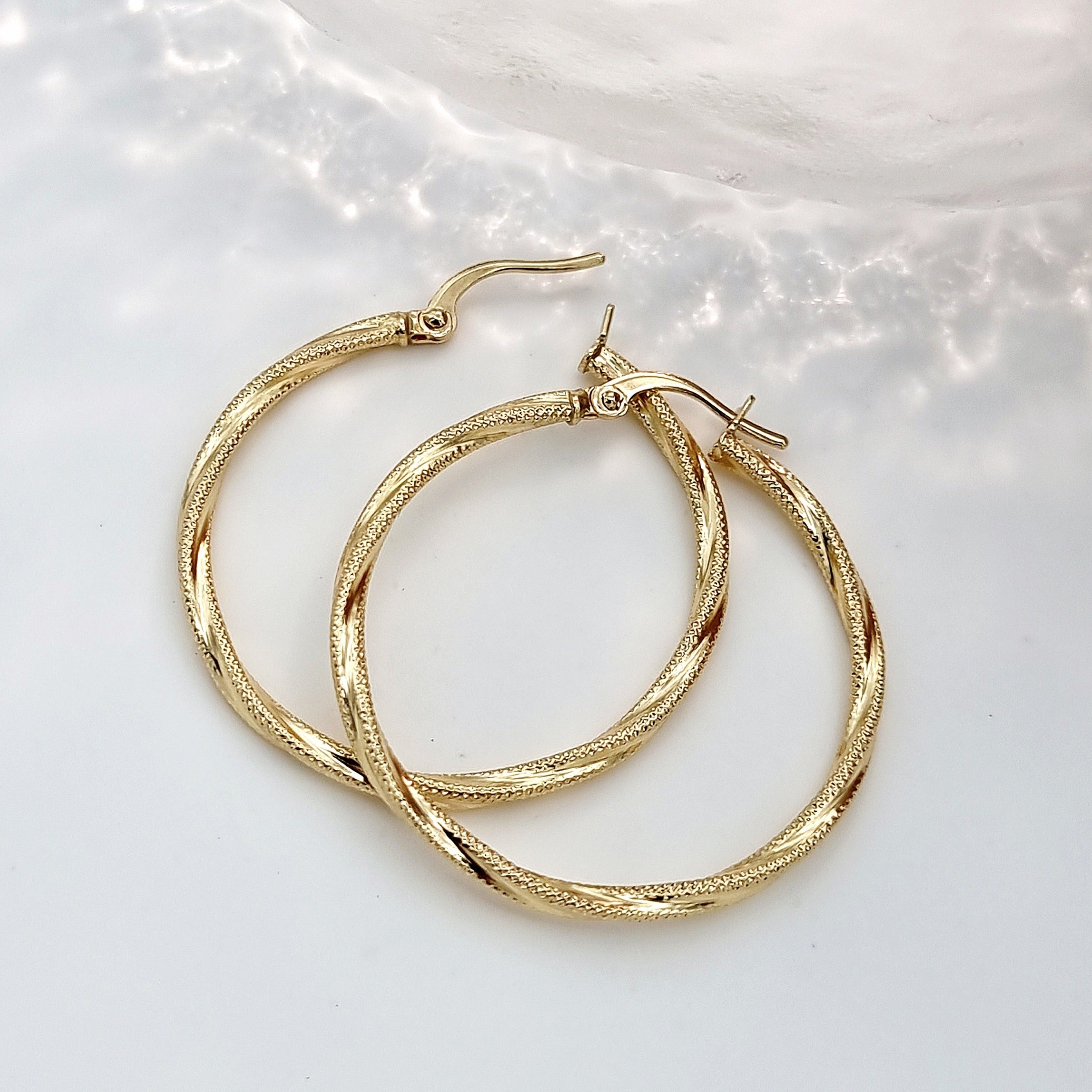 18K Pure Gold Twisted Round Earring Set