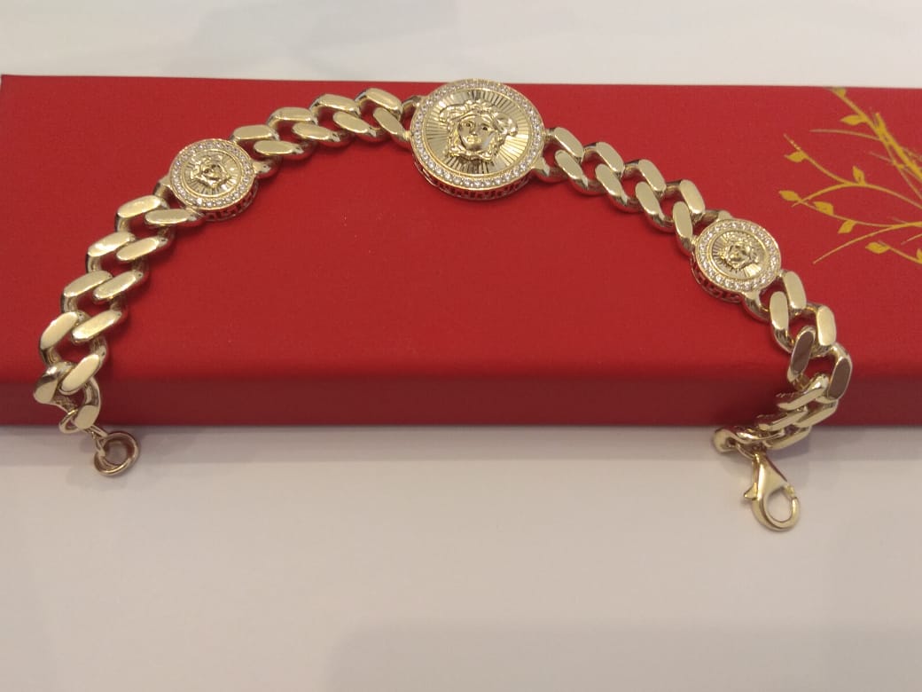 18K Pure Gold Elegant Double V.R.C Bracelet