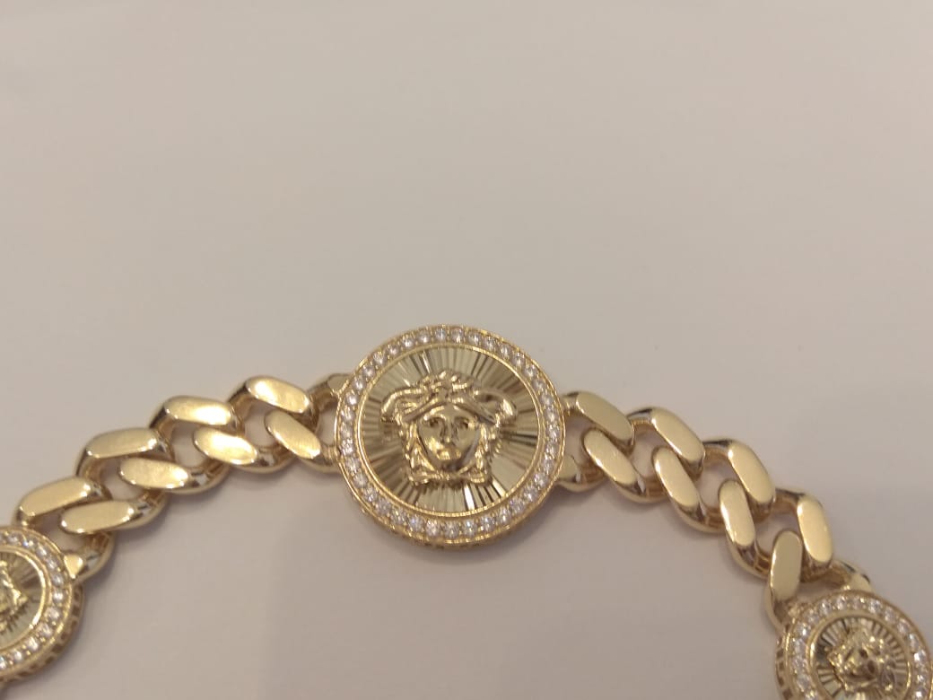 18K Pure Gold Elegant Double V.R.C Bracelet