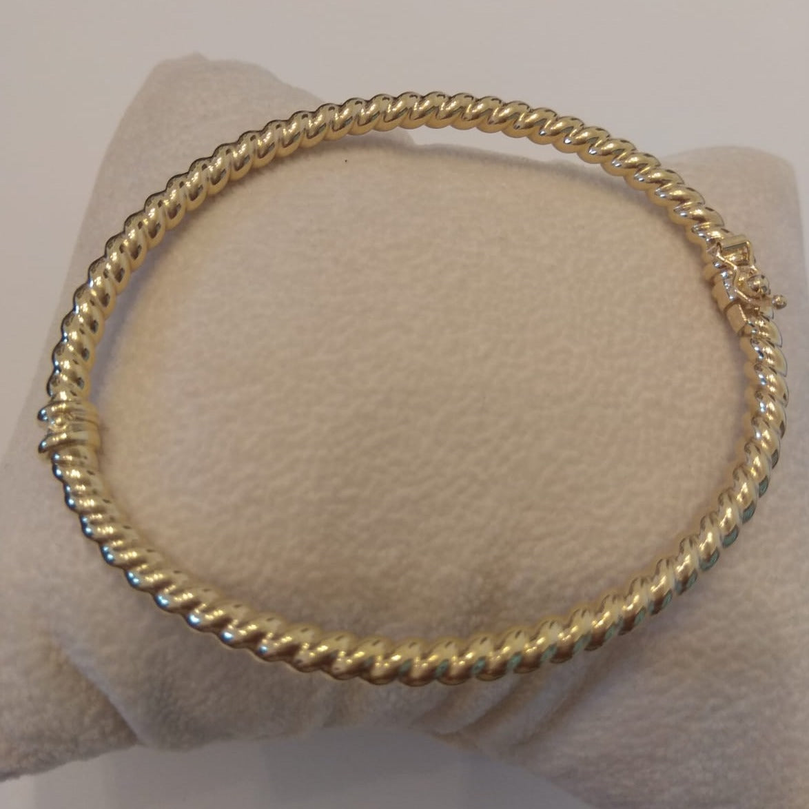 18K Pure Gold Twisted Bangle