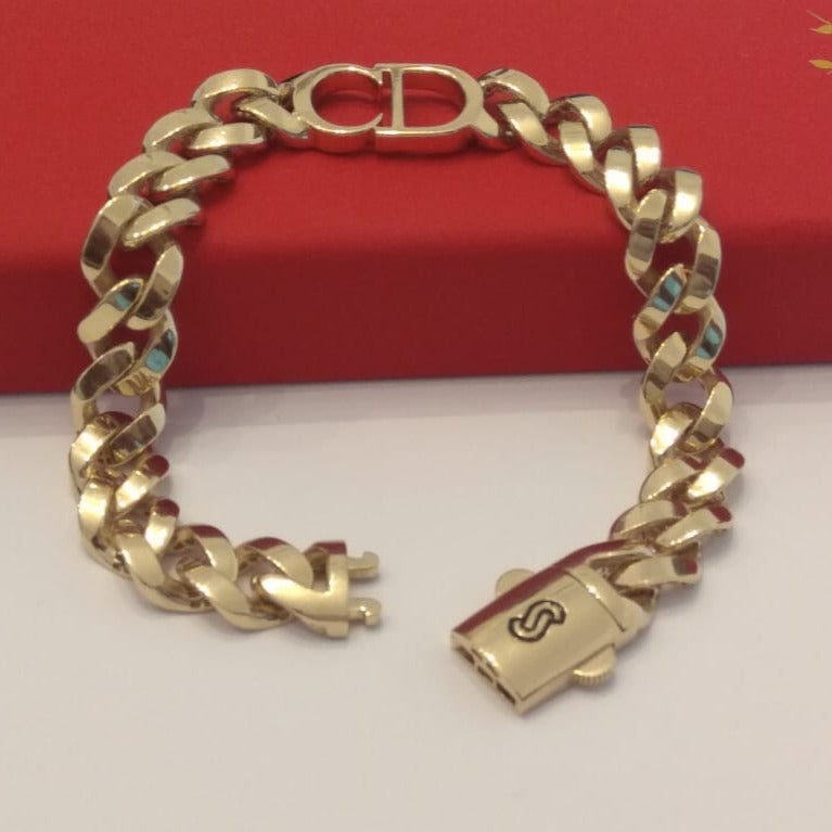 18K Pure Gold Elegant C.D Bracelet