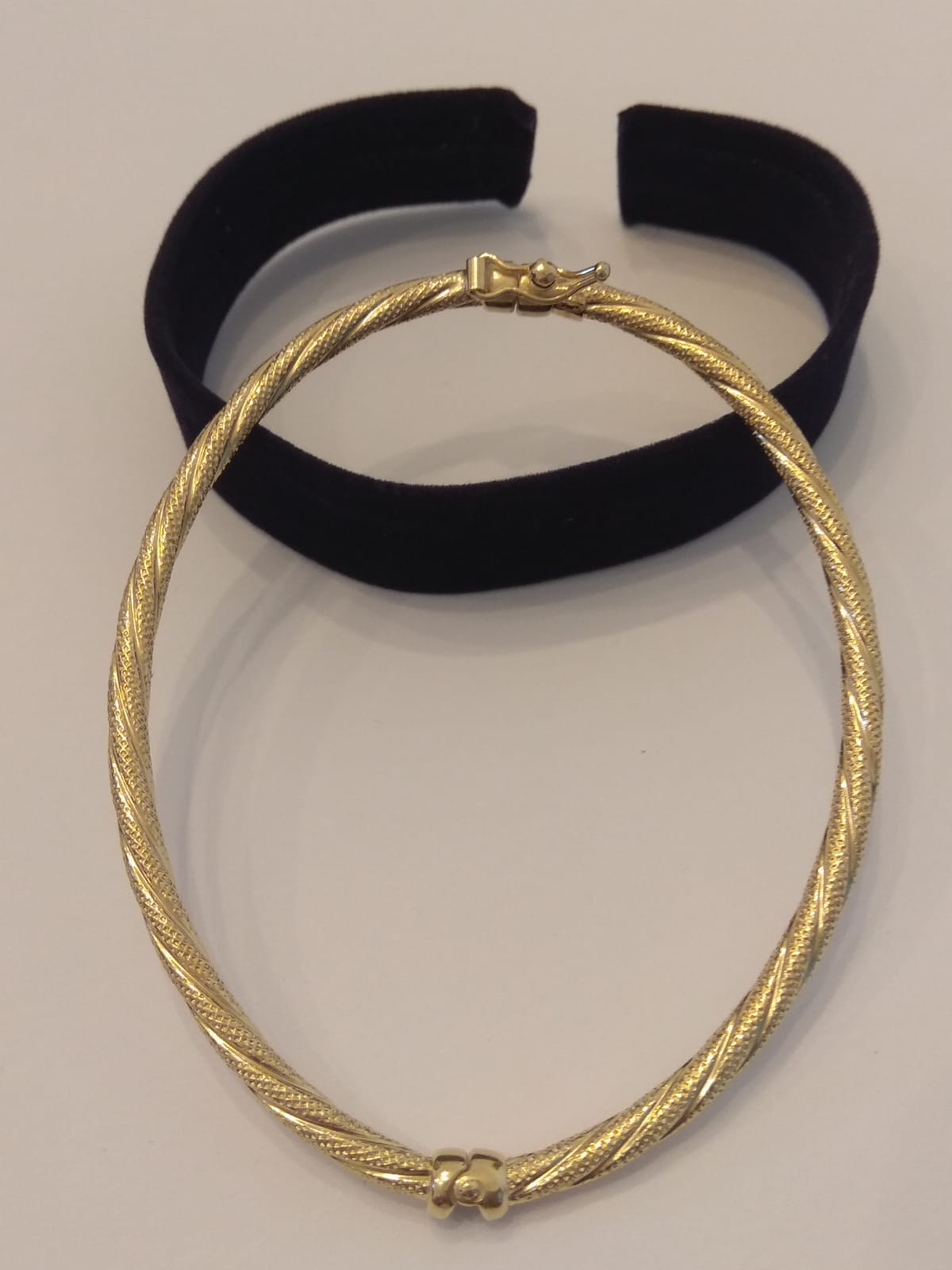 18K Pure Gold Twisted Bangle