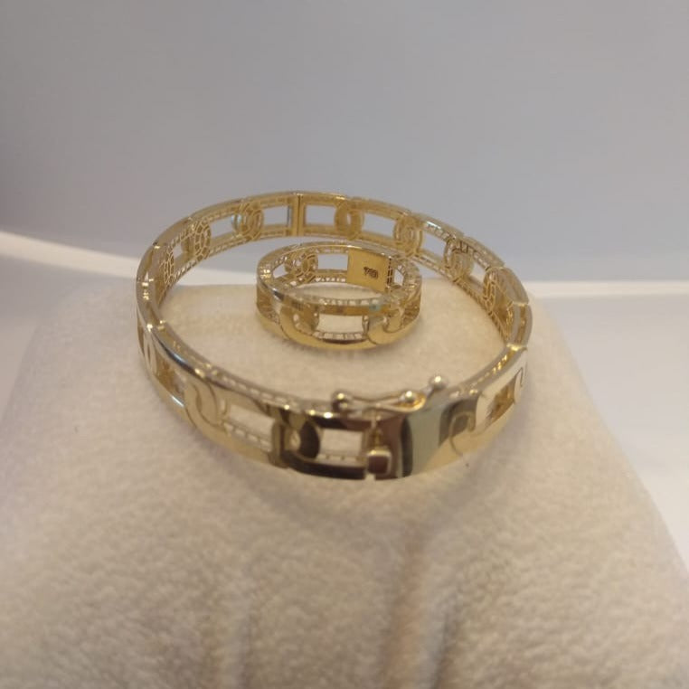 18K Pure Gold Elegant Design Bangle & Ring