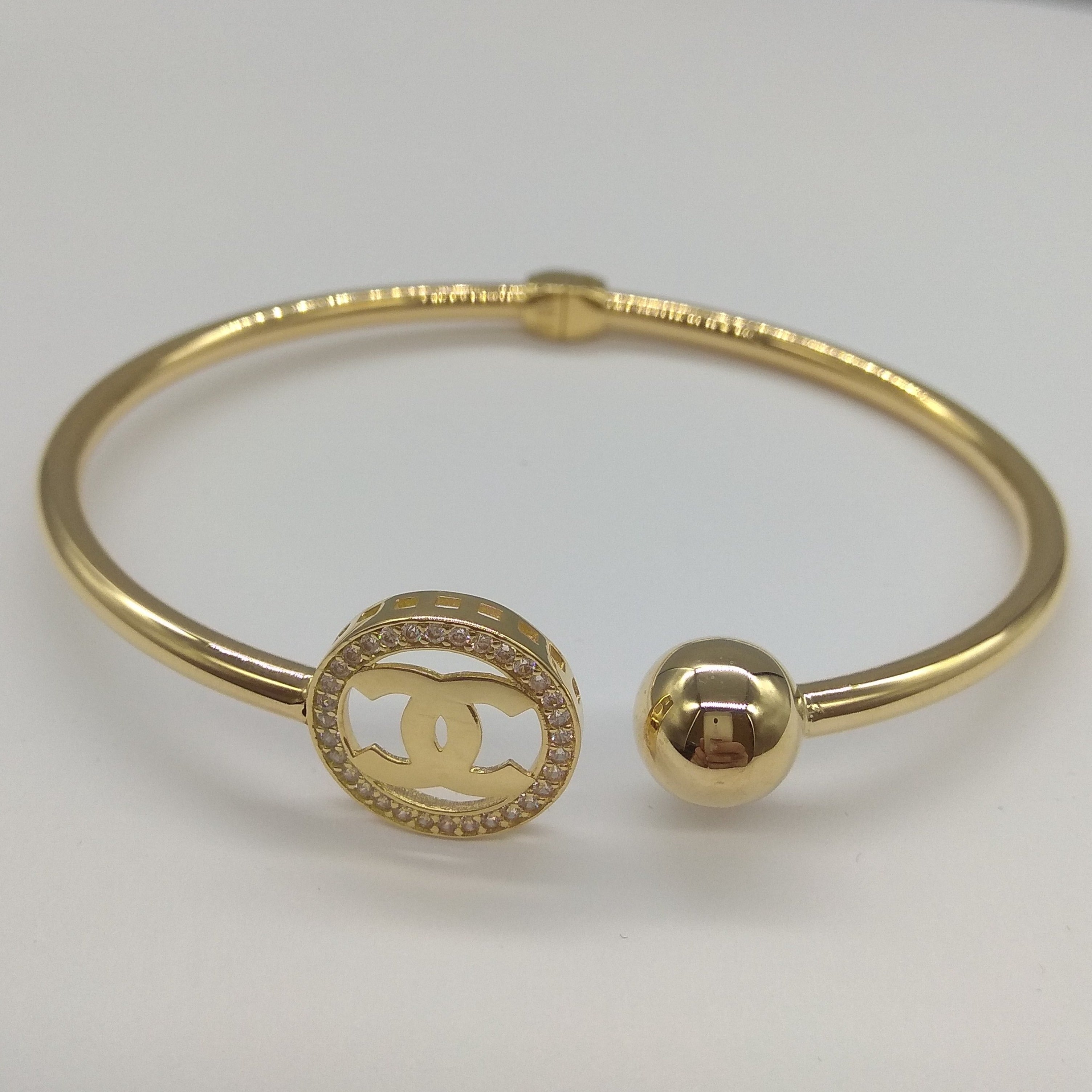 18K Pure Gold C.H Ball Bangle