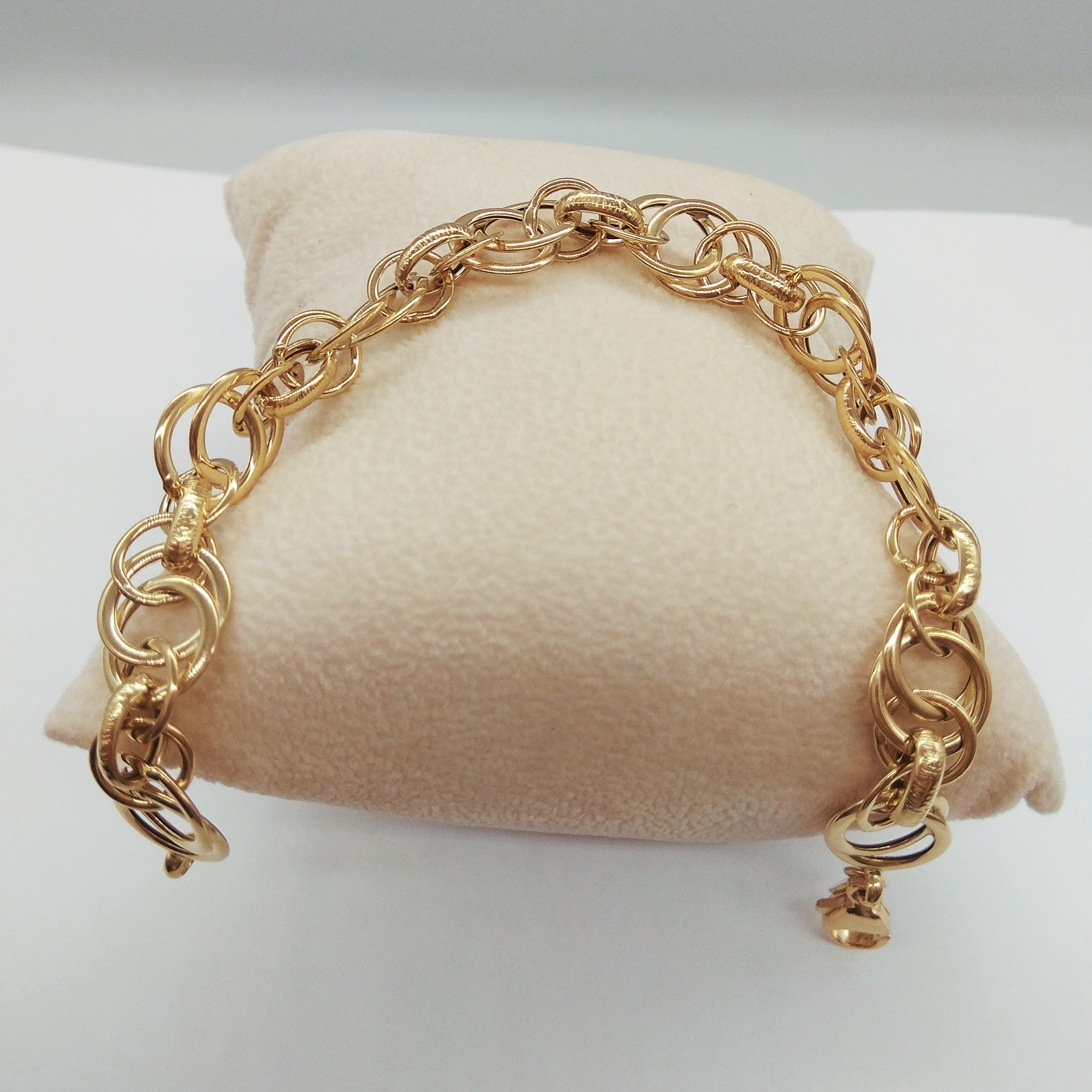 18K Pure Gold Elegant Bracelet