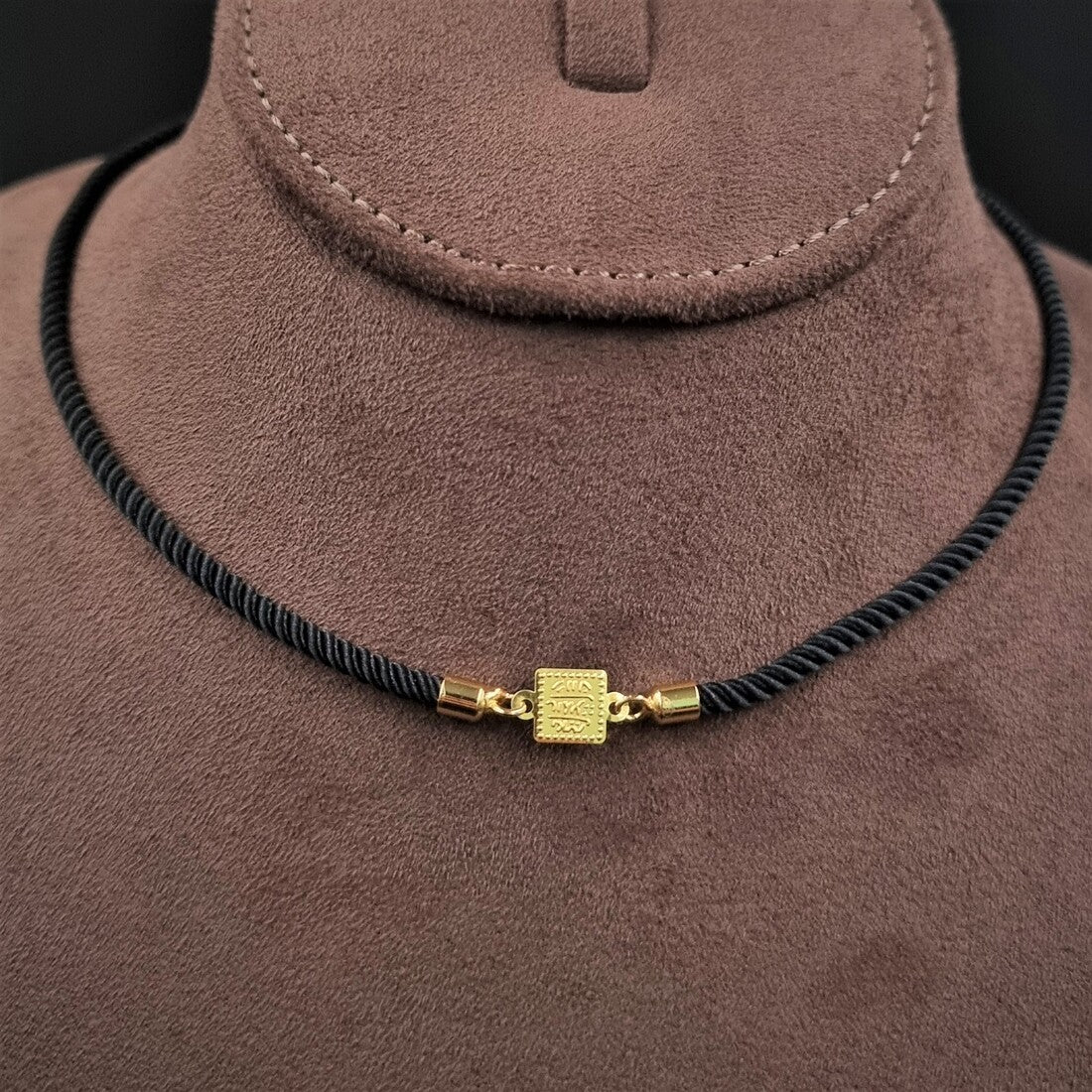 21K Pure Gold Black Thread Adjustable Square Necklace