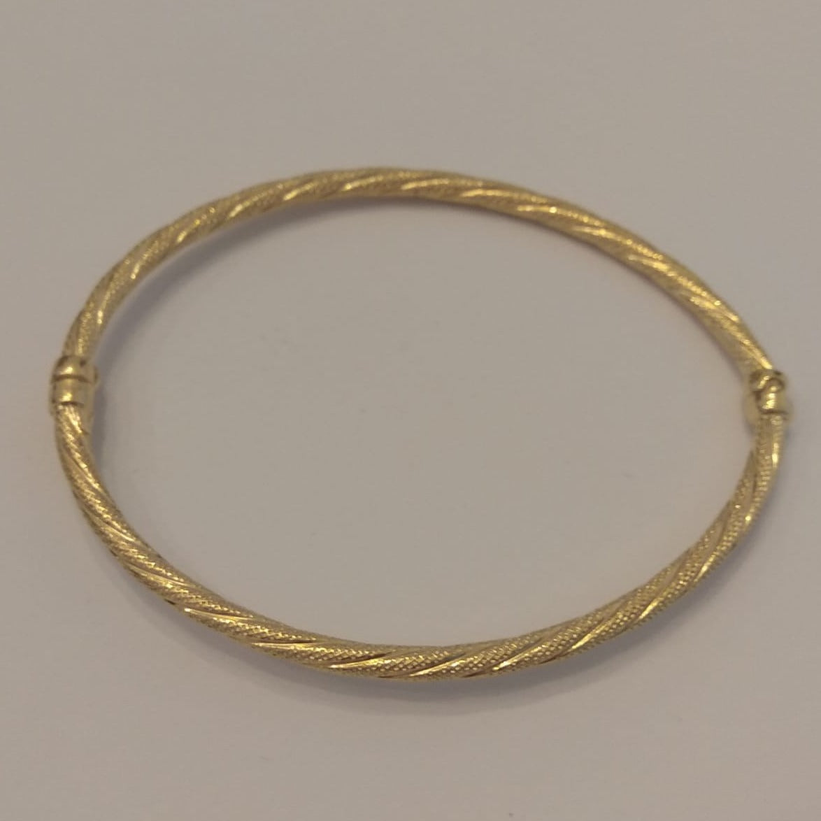 18K Pure Gold Twisted Bangle