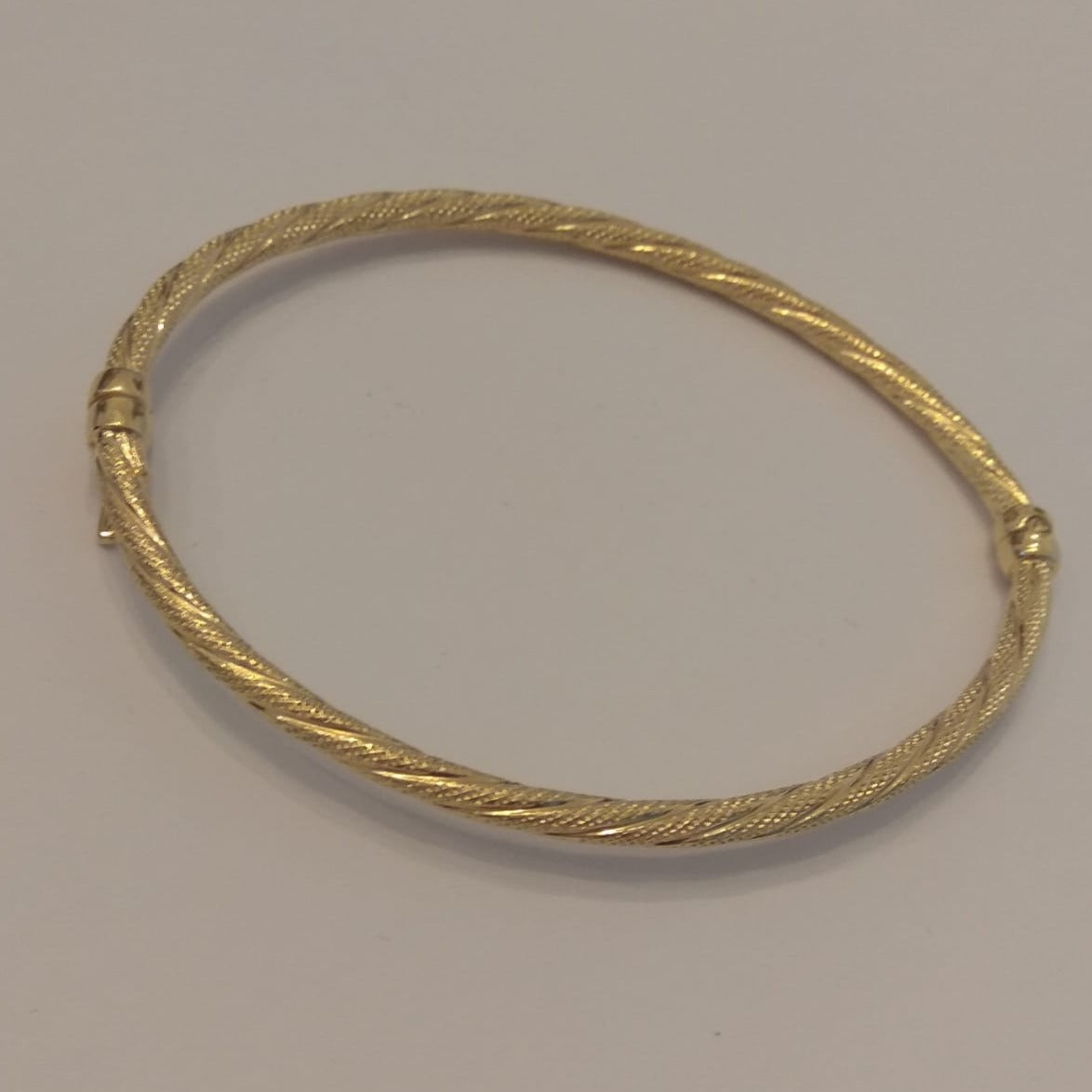 18K Pure Gold Twisted Bangle