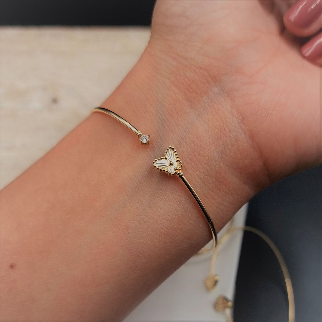 18K Pure Gold Butterfly w/ Zircon Stone Design Bangle