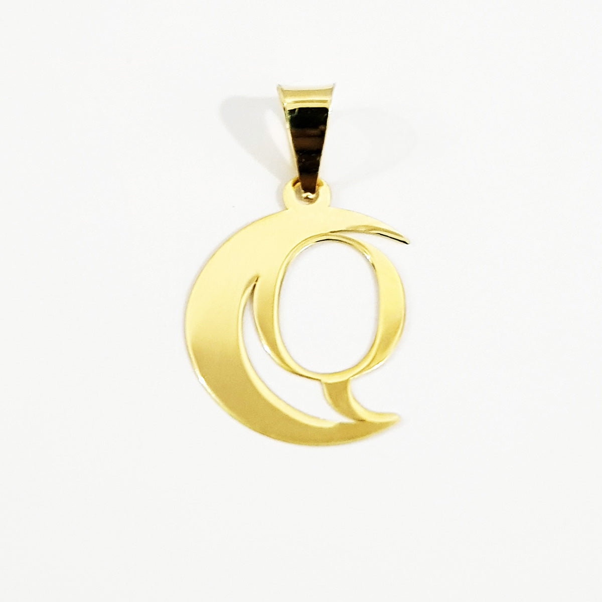 18K Pure Gold Halfmoon Letter Q Design Necklace