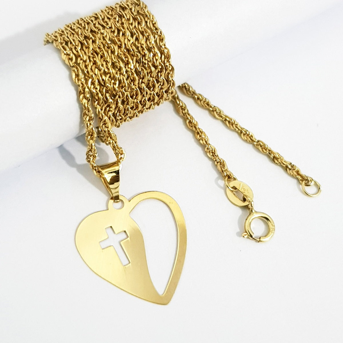 18K Pure Gold Heart w/ Cross Design Necklace