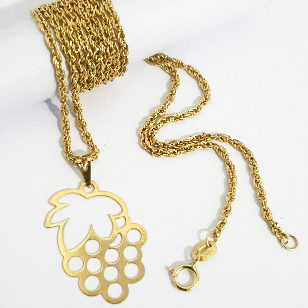 18K Pure Gold Grapes Necklace