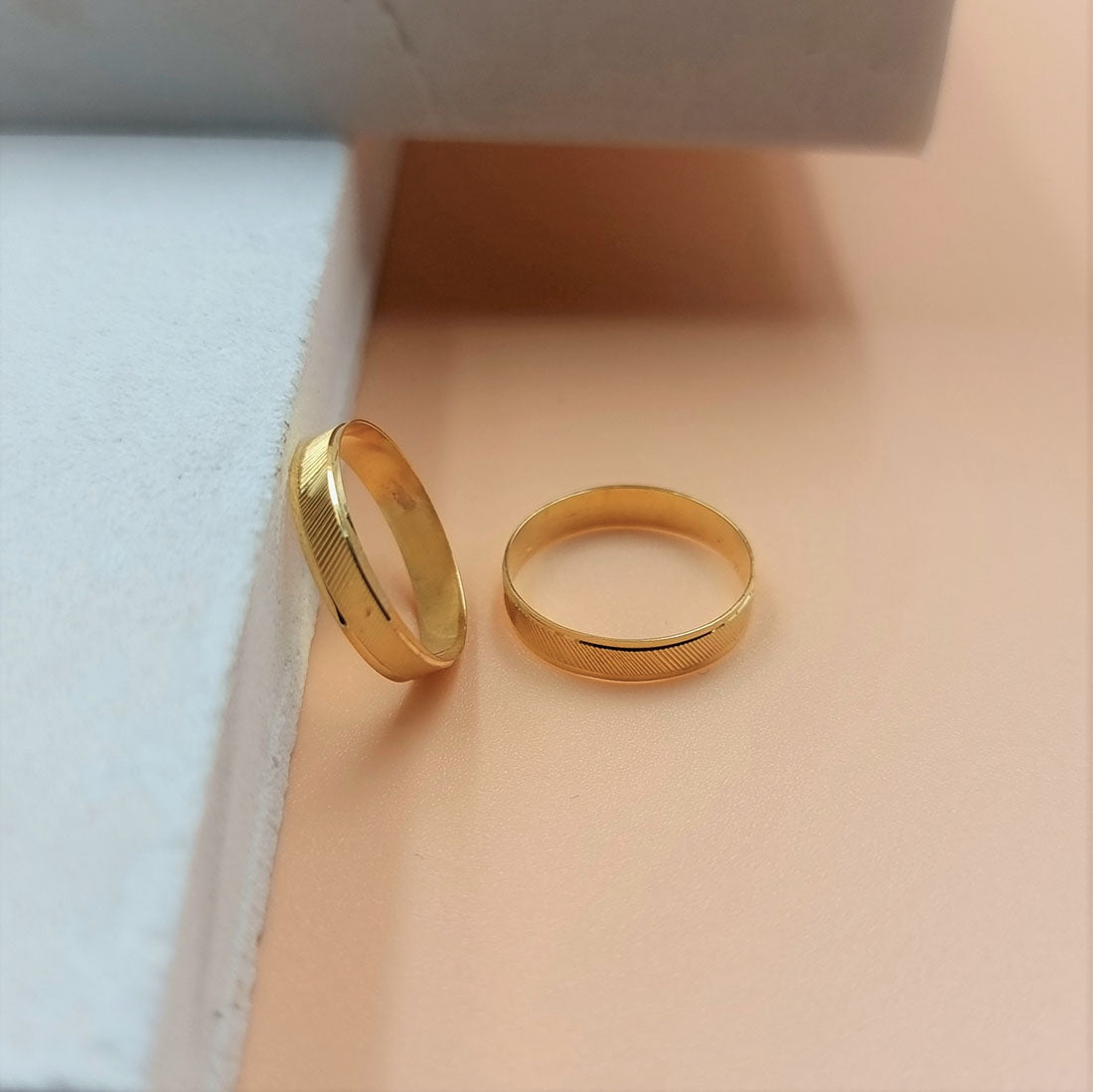 18K Pure Gold Elegant Design Couple Ring