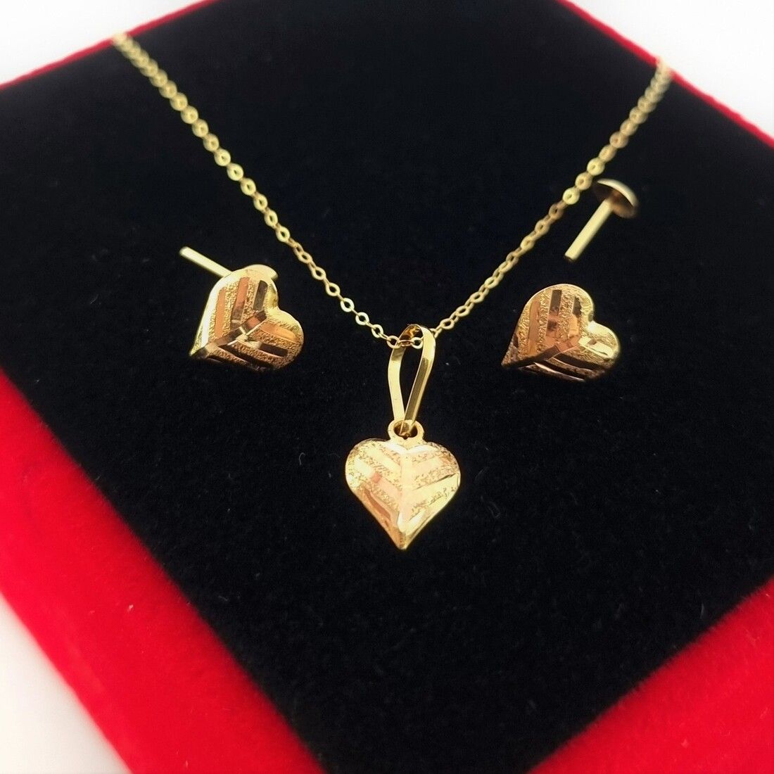 18K Gold Jewelry
